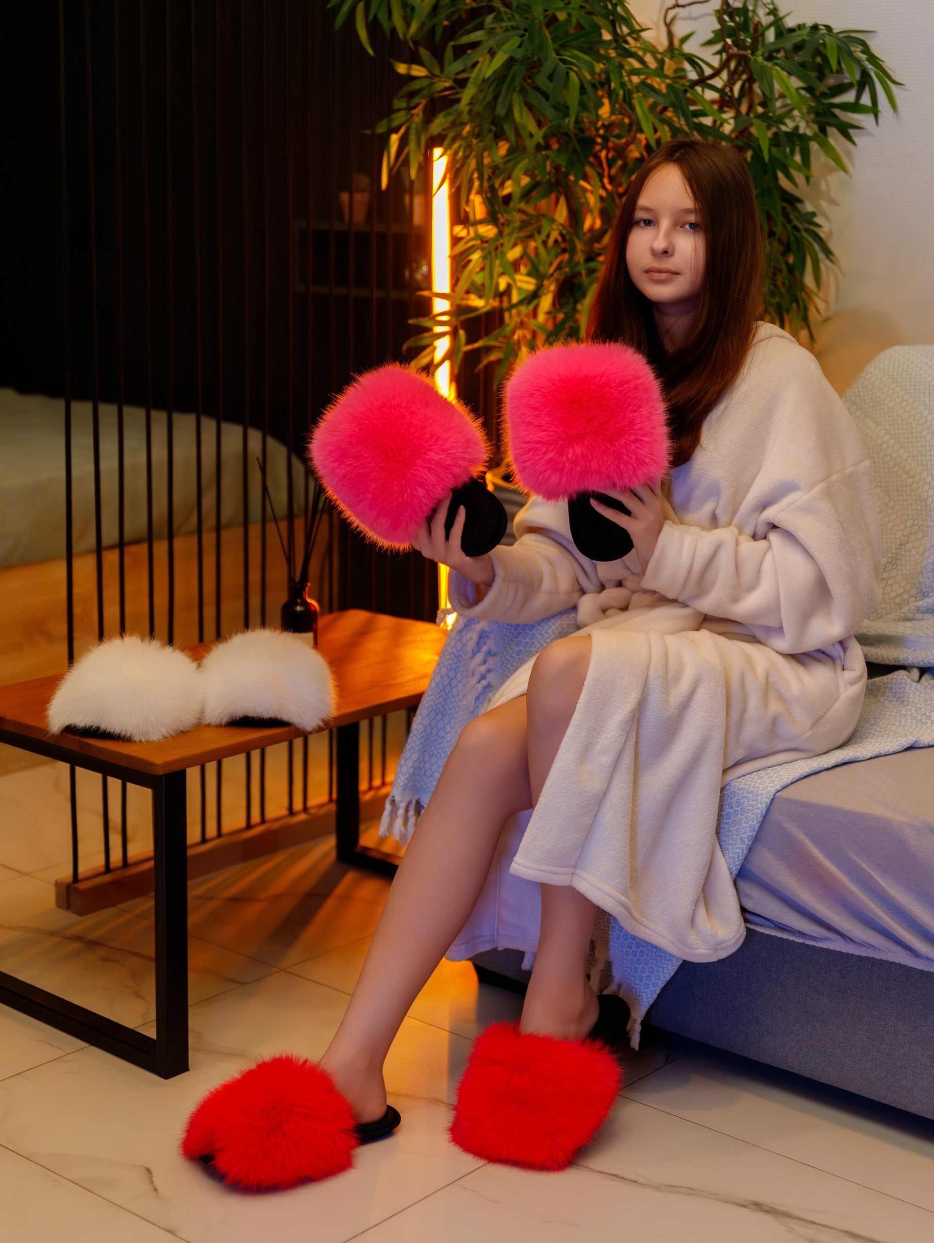 Предметная фотосъёмка домашних тапочек в Краснодаре — студия предметной фотографии Фото-247