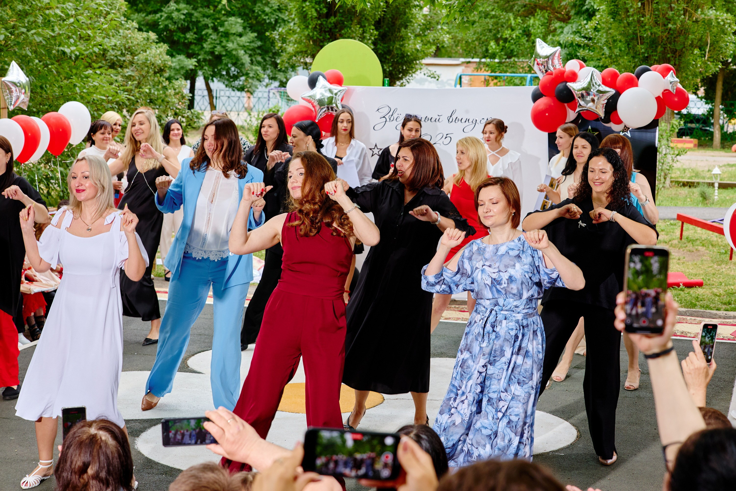 Выпускной 45 сад. Фотограф Выпускные альбомы Таганрог Сергей Коробченко