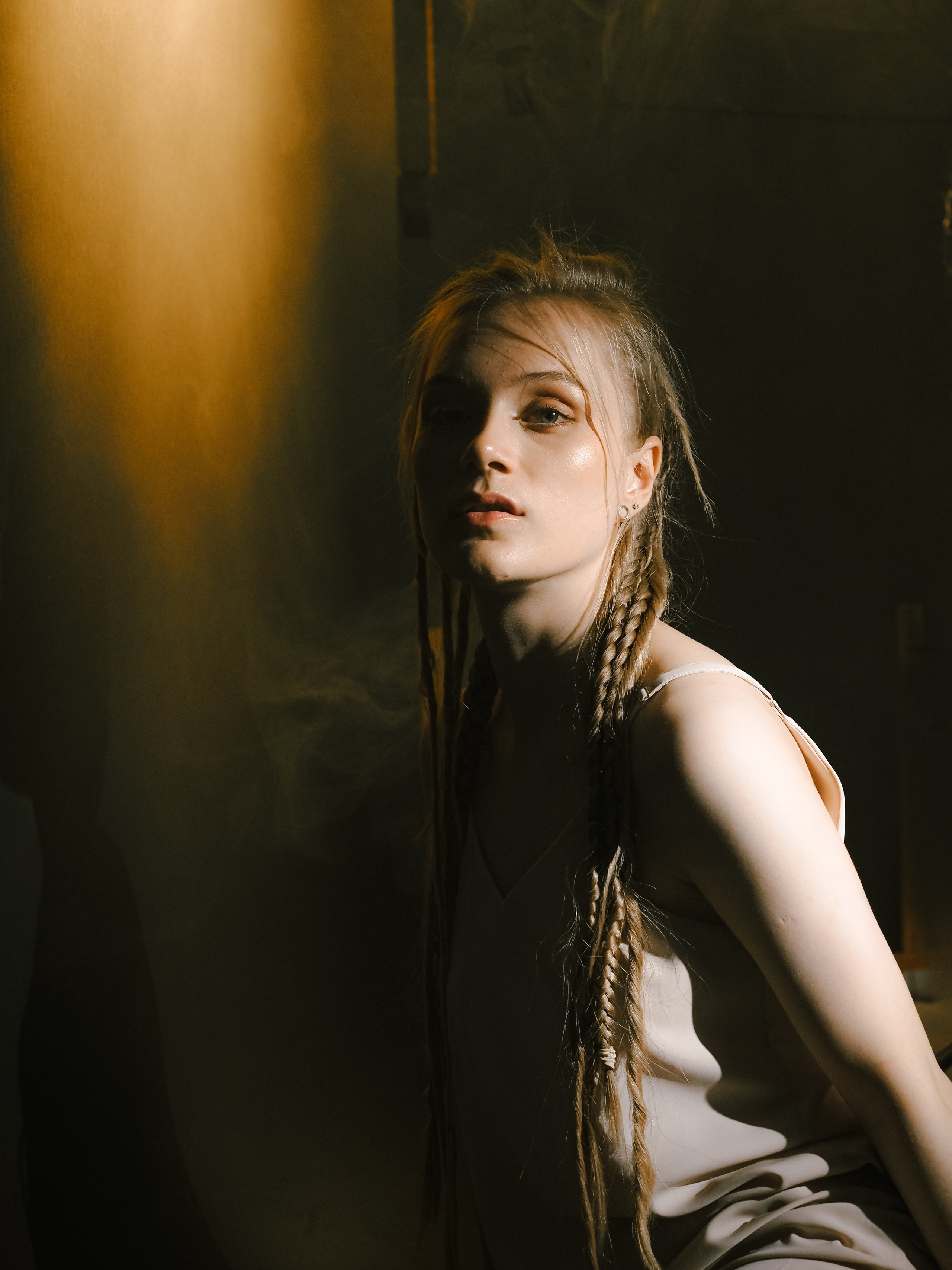 Студийный свет — дым. Фотограф Рязань. Семейный Свадебный фотограф