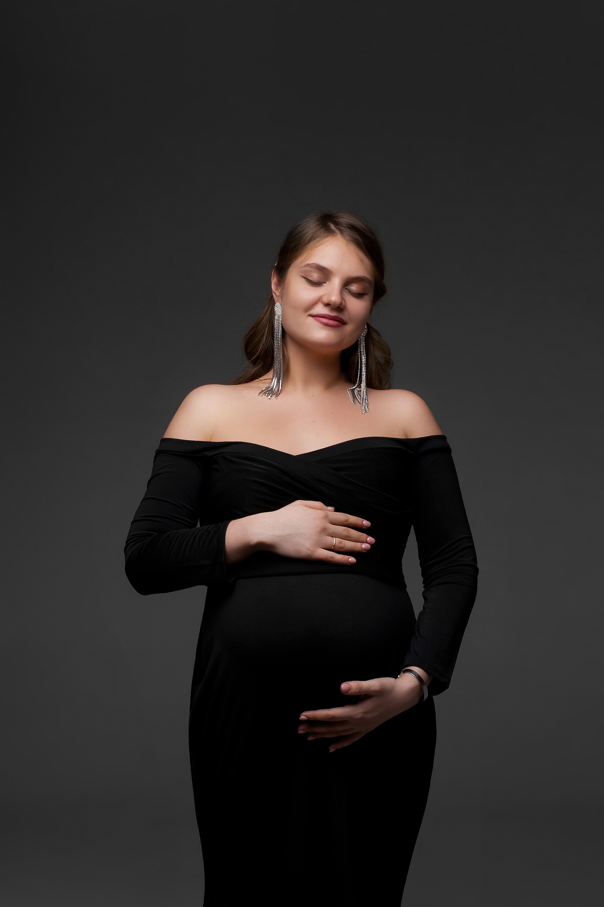 Фотосессия Беременности в Москве в стиле VOGUE "Всё включено". Стильная Фотосессия беременности как с обложки журнала