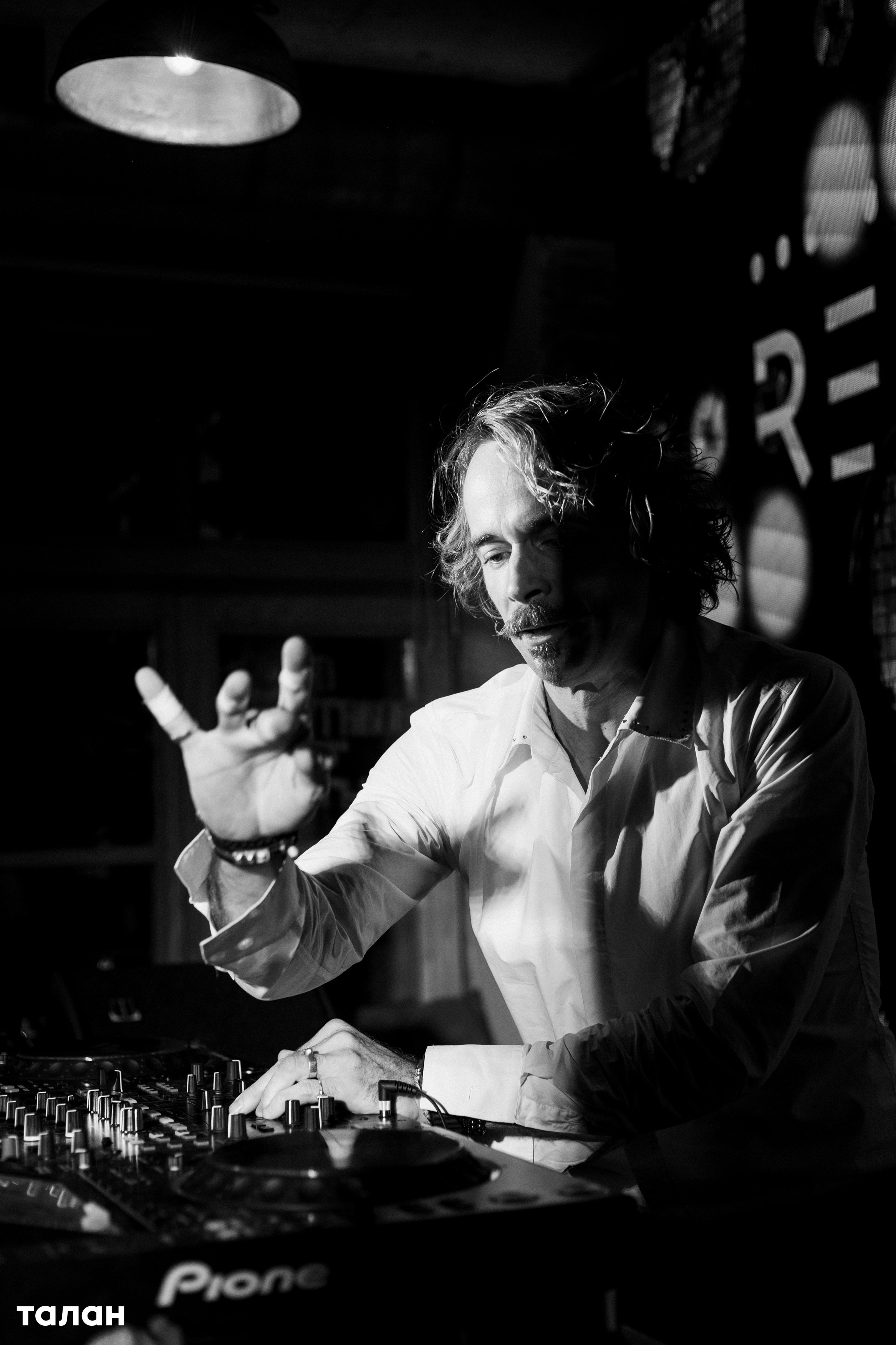 ВИНОТЕКА [бар+магаз] — BIRTHDAY PARTY. СВОИ. ФОТООТЧЕТЫ-СОБЫТИЯ-МЕСТА