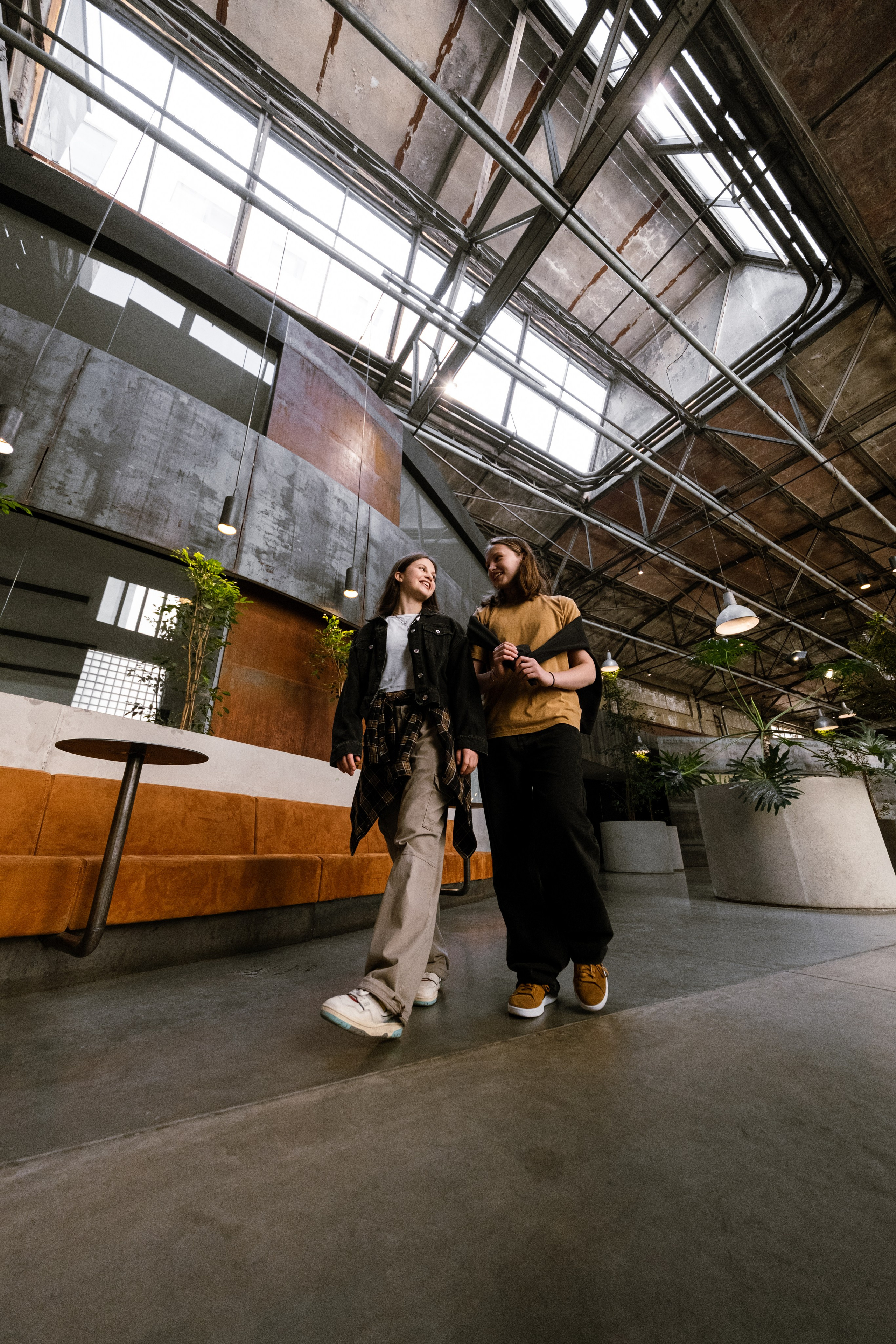 QSC 24. LIYALEE PHOTO