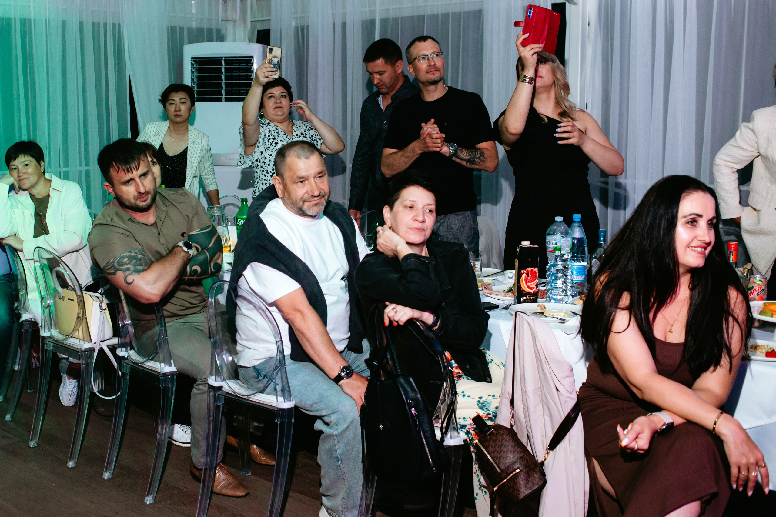 Выпускной 2025 (41 школа) 11 класс. Фотограф в Челябинске Ополихина Анна