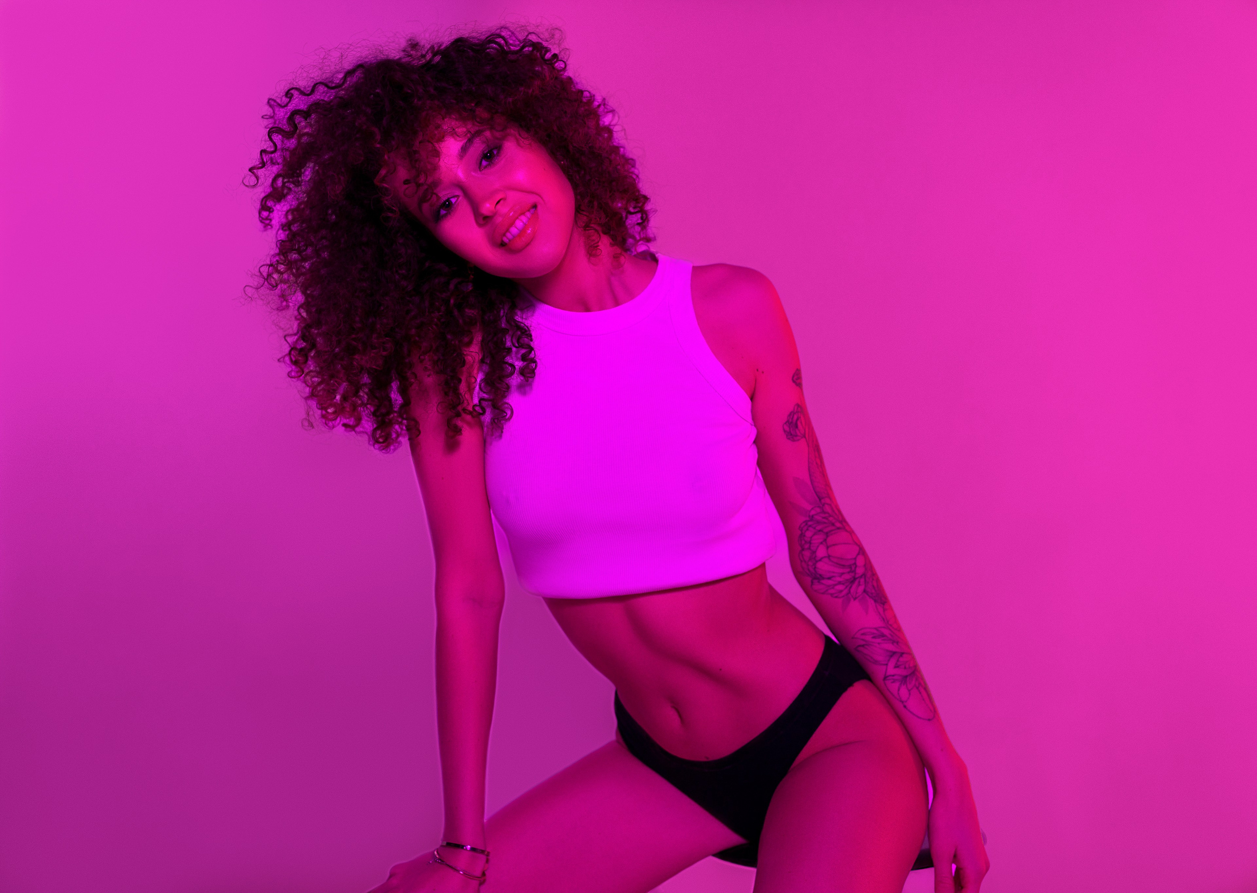 Дарья Fury. Ivan Zaitsev (IZIART) — 通过照片和视频创建文化代码