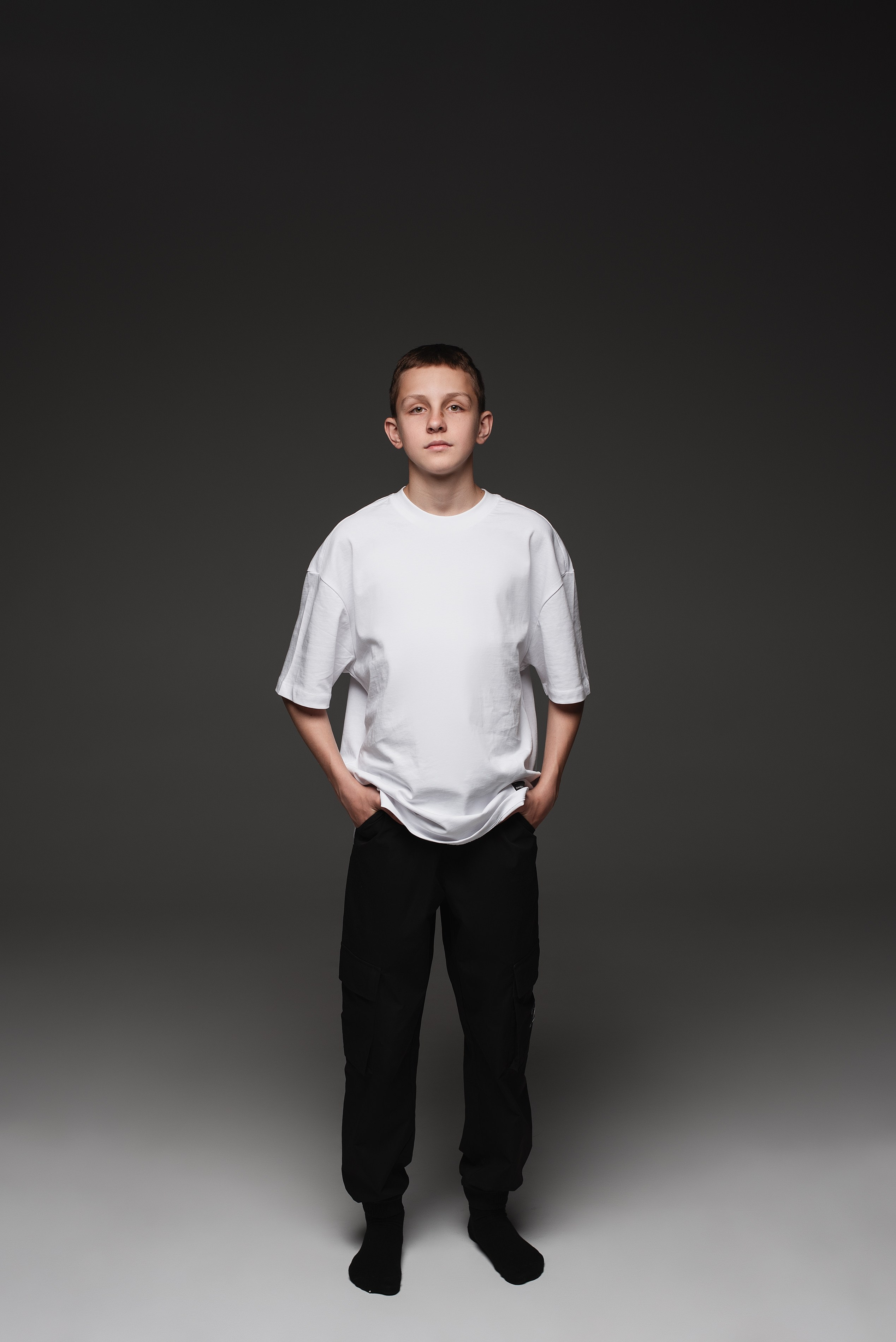 Семейная фотосессия на циклораме. Семейный фотограф в Южно-Сахалинске Анастасия Лимарева