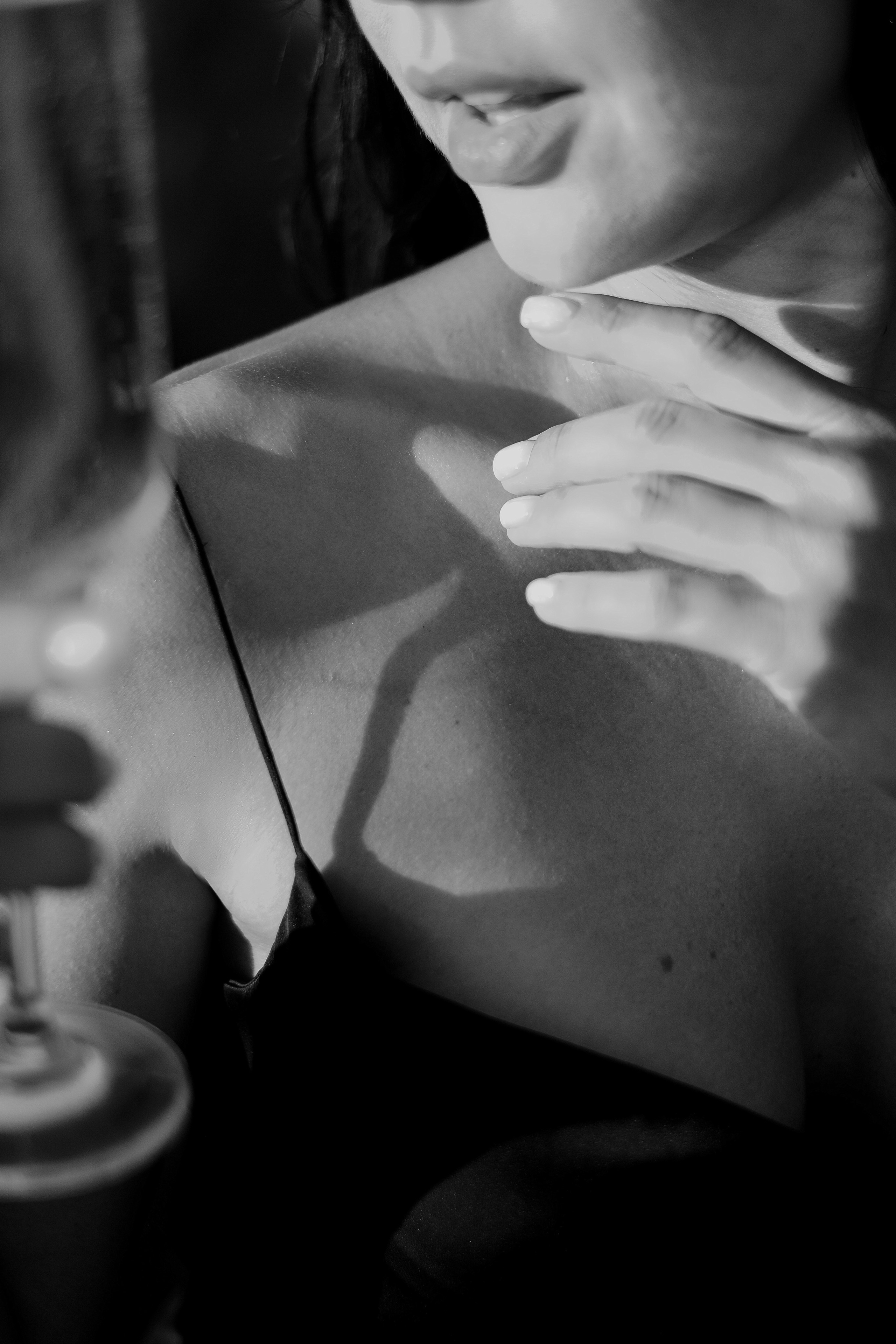 Фотосессия в садах: Персик, лаванда, мак, виноград, подсолнух, ромашка, сирень и др. Профессиональная фотосъемка в Крыму. Натуральные эмоции и живые кадры. Забронируйте дату прямо сейчас!