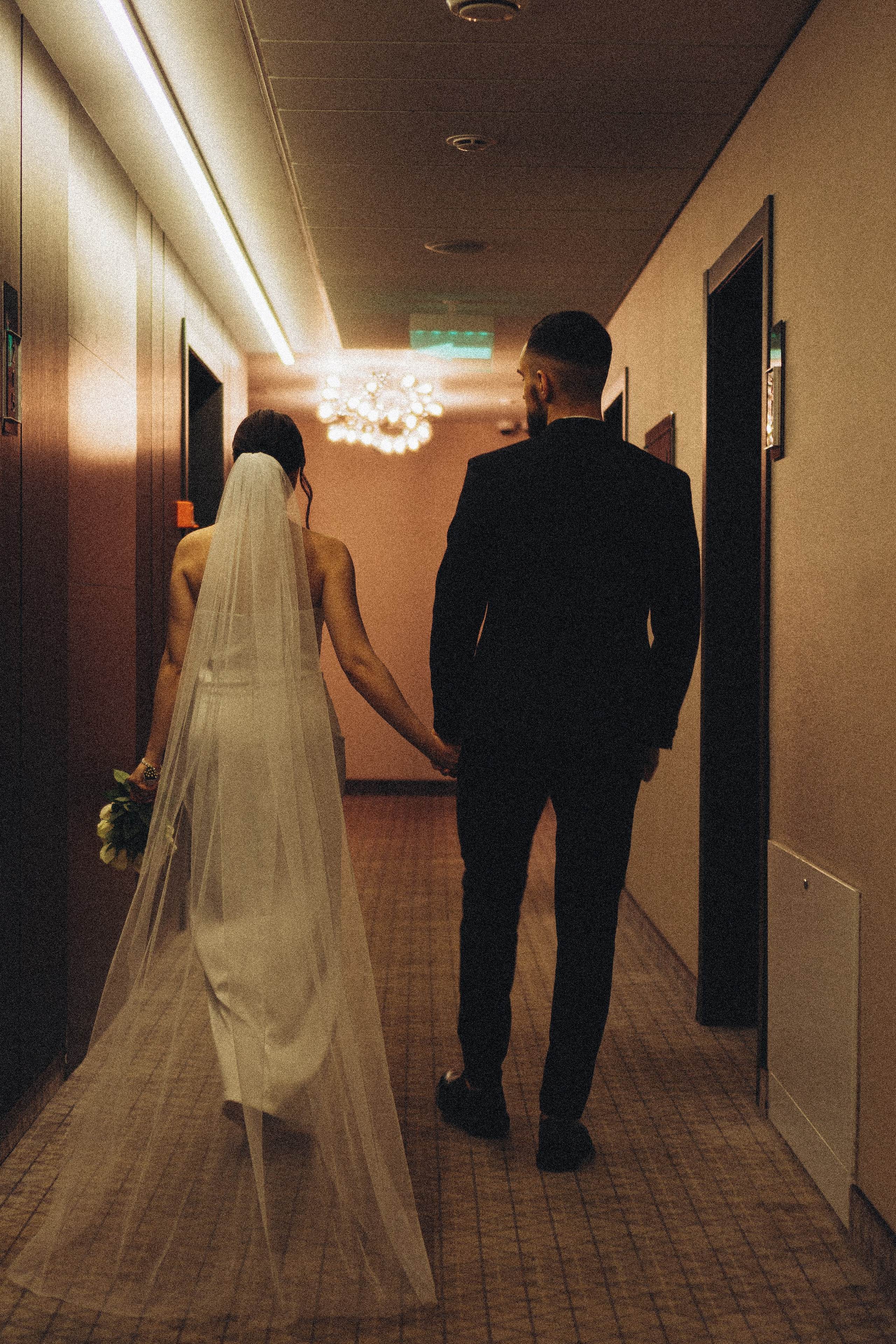 СВАДЕБНАЯ СЬЕМКА СБОРОВ ЖЕНИХА И НЕВЕСТЫ В ОТЕЛЕ И ТАКЖЕ ФОТОСЕССИИЯ В ОТЕЛЕЕ МЕГАПОЛИС БРЯНСК. Профессиональный фотограф, Санкт-Петербург — Виктория Богомолова