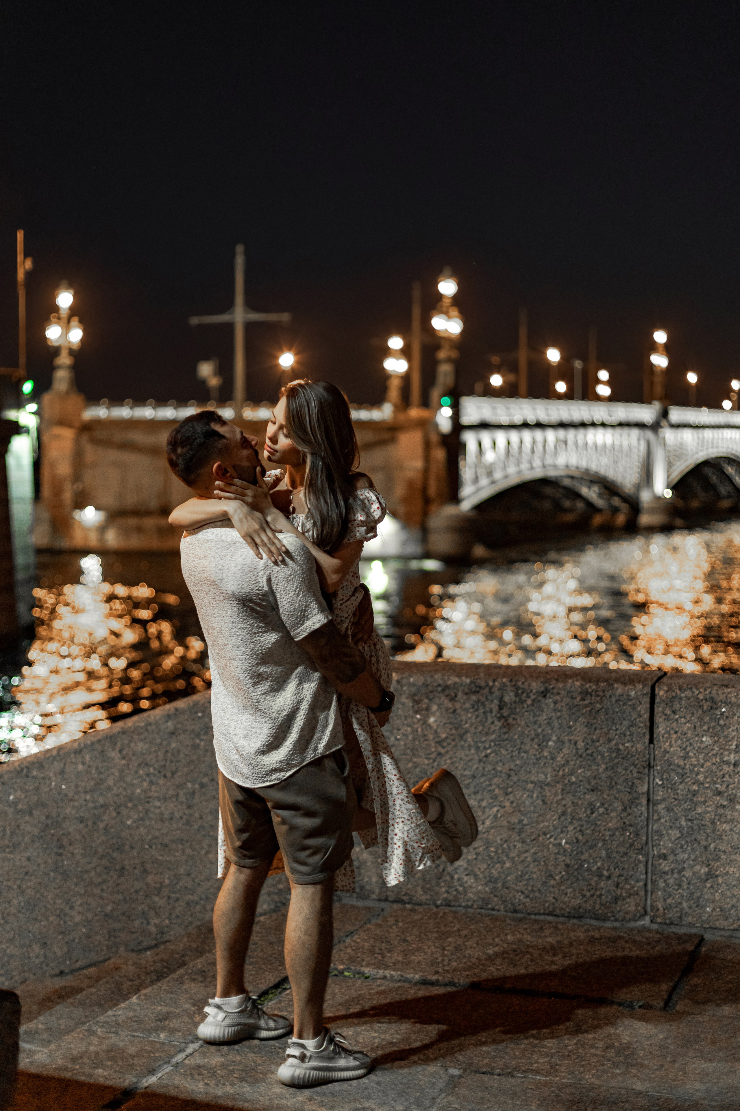 Ночь. Мосты. Любовь. Свадебный и портретный фотограф в Санкт-Петербурге Надежда Чечулина