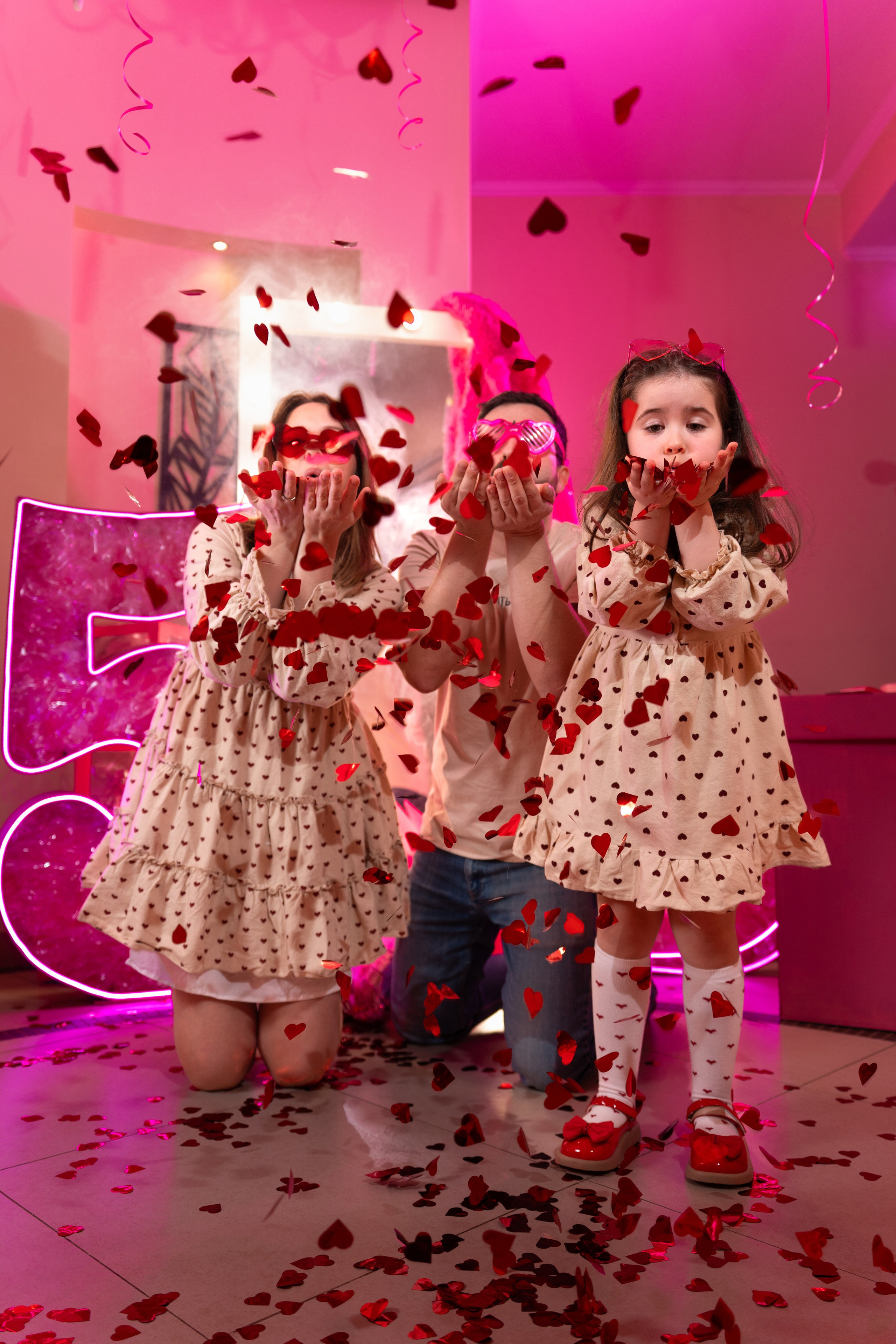 Семейная фотосессия Серафима 5 лет. Фото и видео съёмка в Москве и МО Александр Чапала и Трояк Алеся