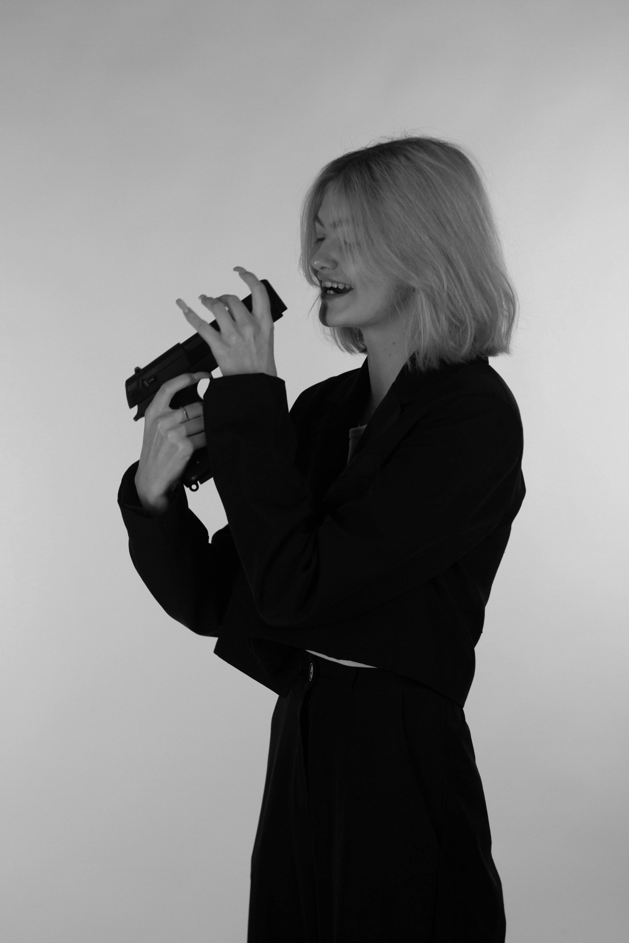 Лина фотостудия чб. Креативный фотограф Нижний Новгород Никита Корольков