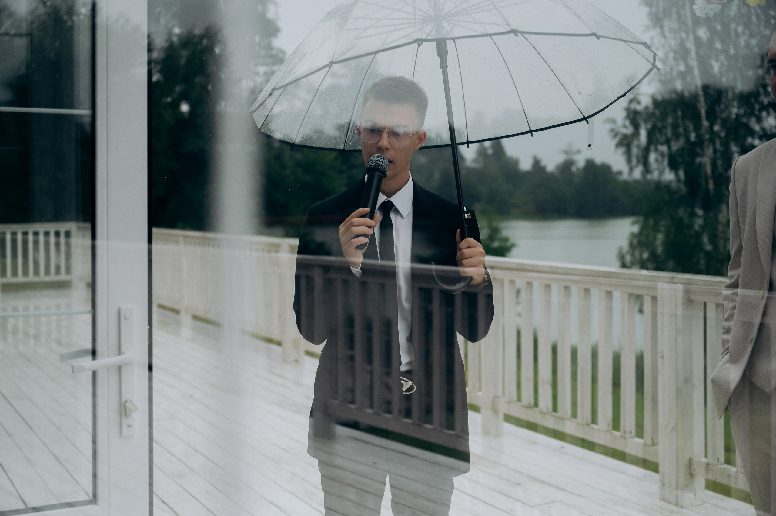 Дождь, Гребнево, любовь. Свадебный и семейный фотограф Виктория Носачёва. Щелково, Москва и МО