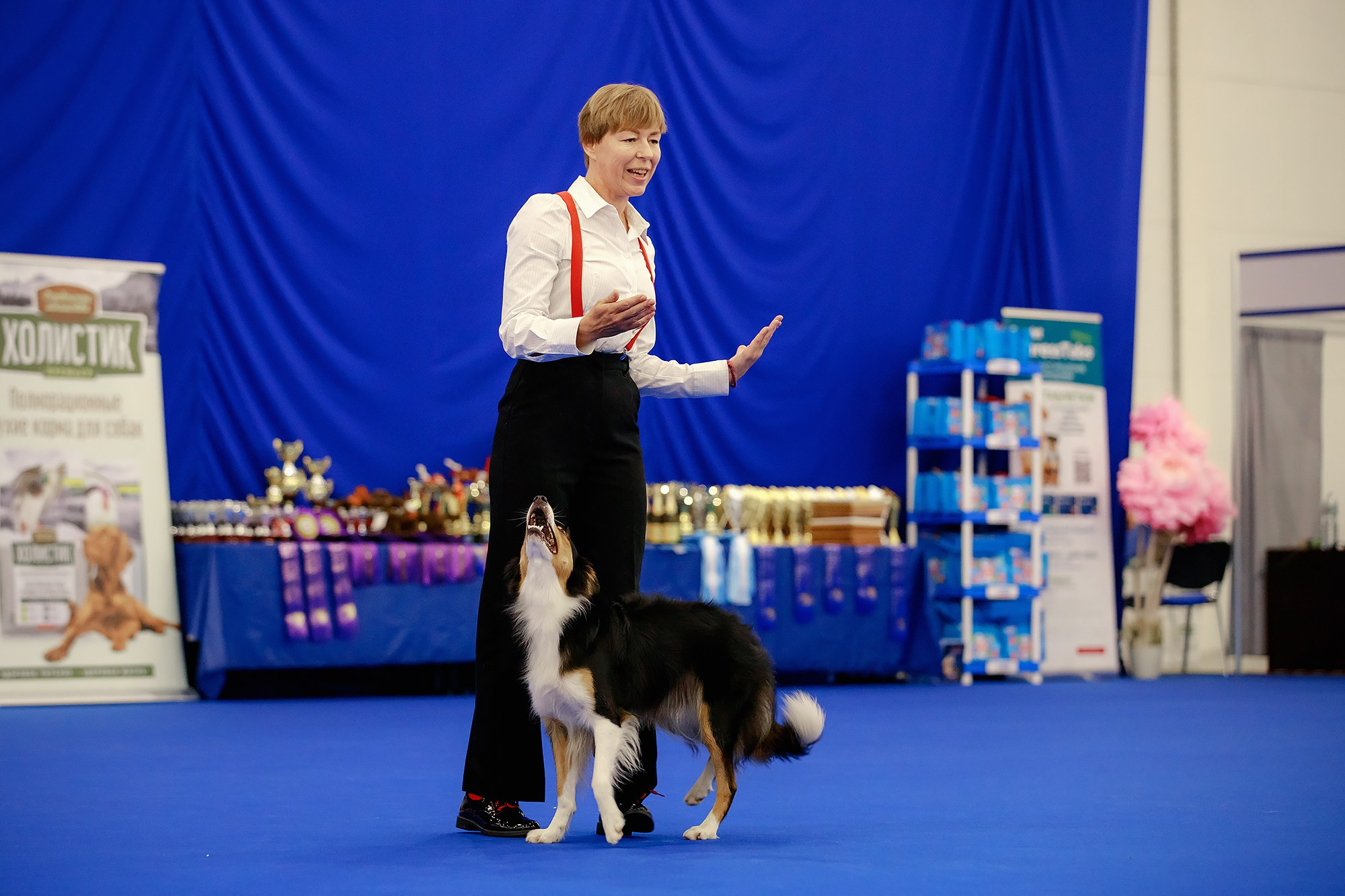 Танцы на выставке «Зоошоу», СПб. Фотограф-анималист Mary Mart — Москва, Питер