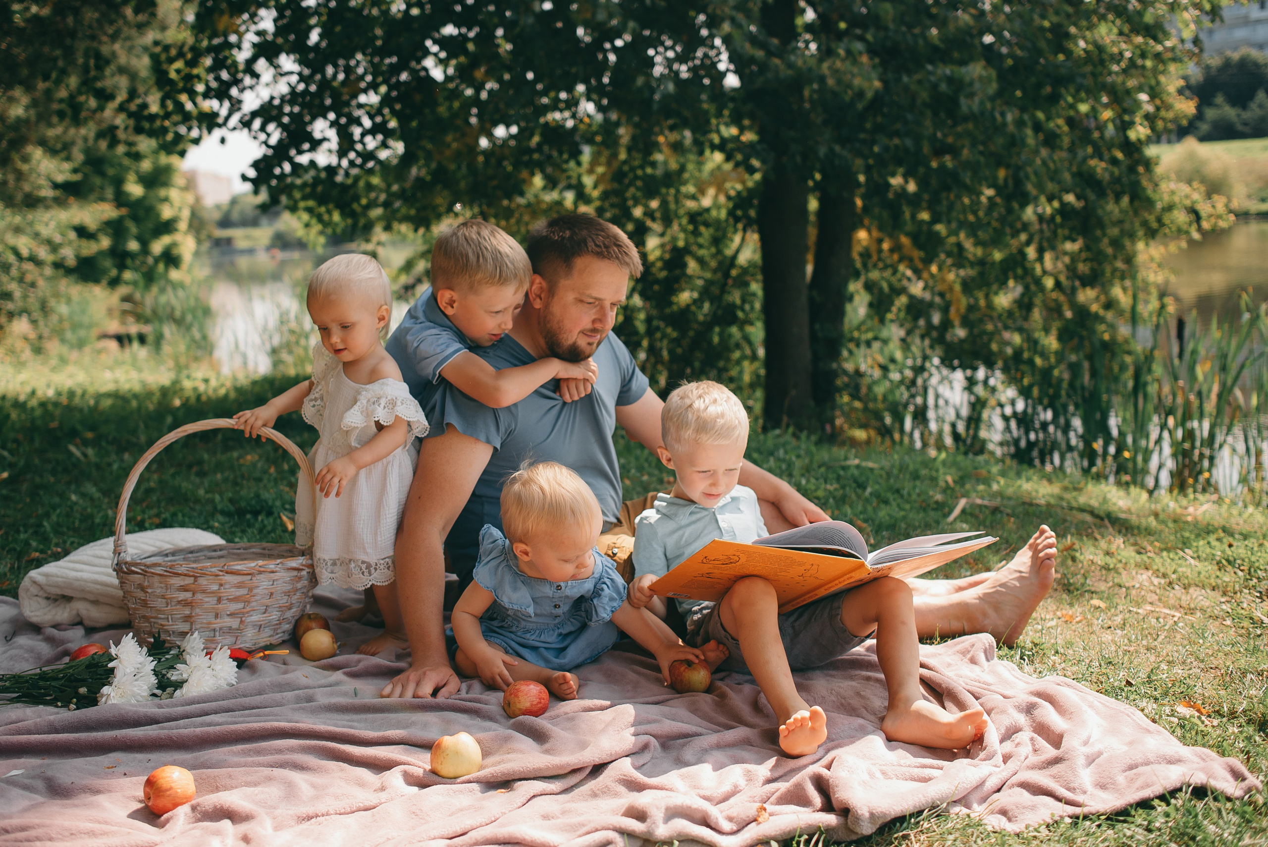 Семейная фотосессия на природе. Семейный и детский фотограф в Обнинске, Калуге, Москве