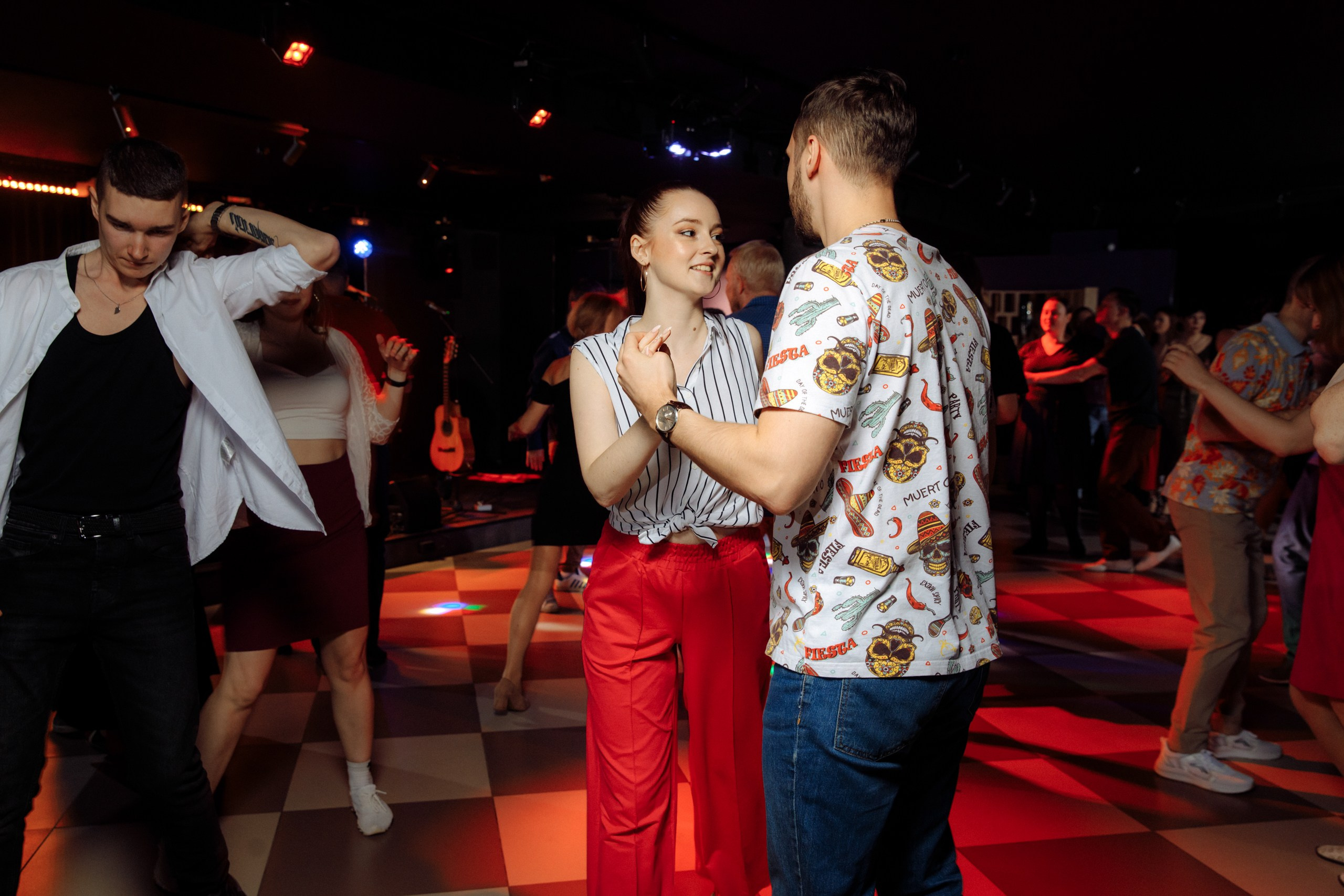 ISALSА. Вечеринка в школе танцев. Свадебный фотограф в Ярославле Анастасия Архипова