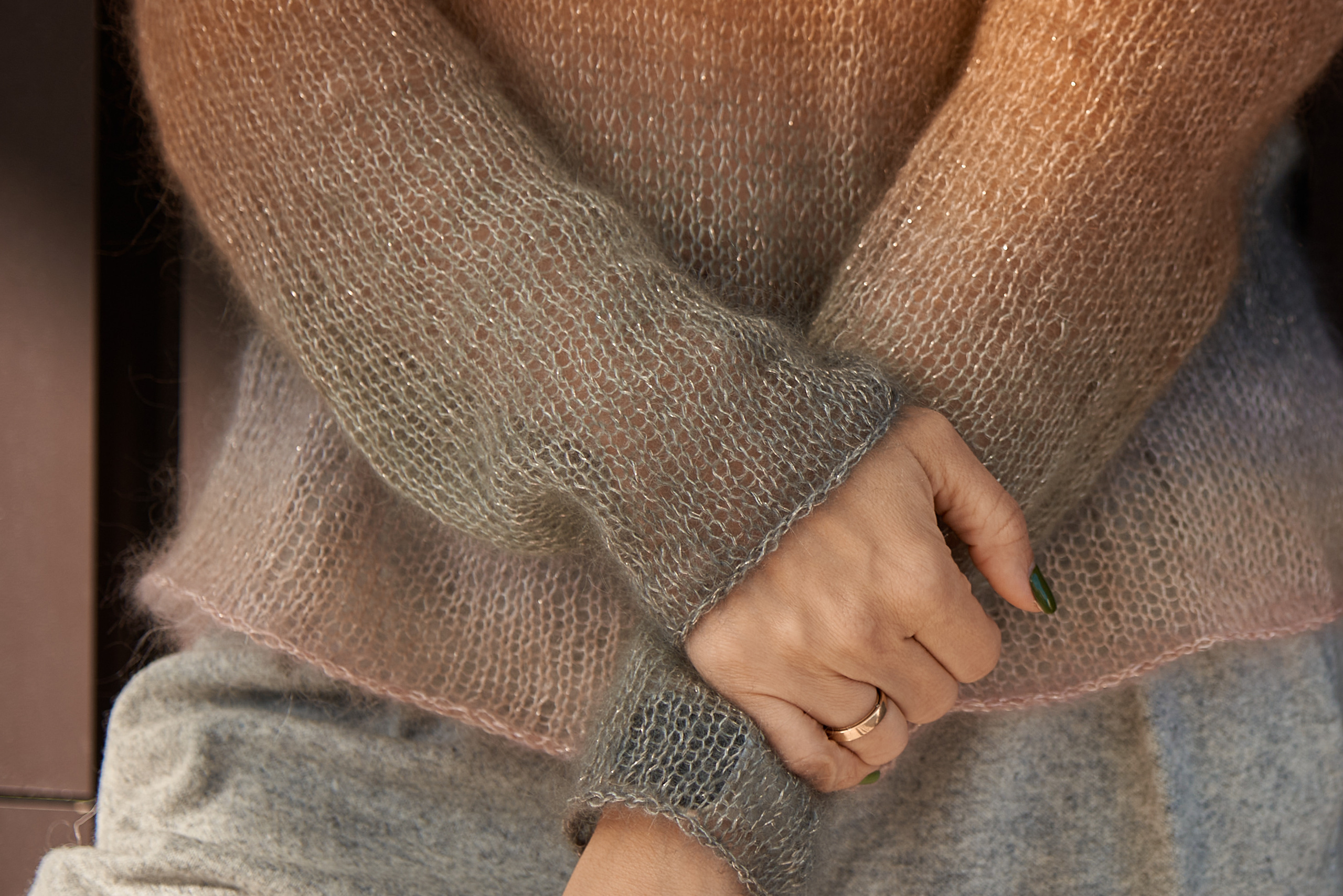 Контент съемка вязаные изделия свитер. Фотограф Алматы Ольга Photodooshy