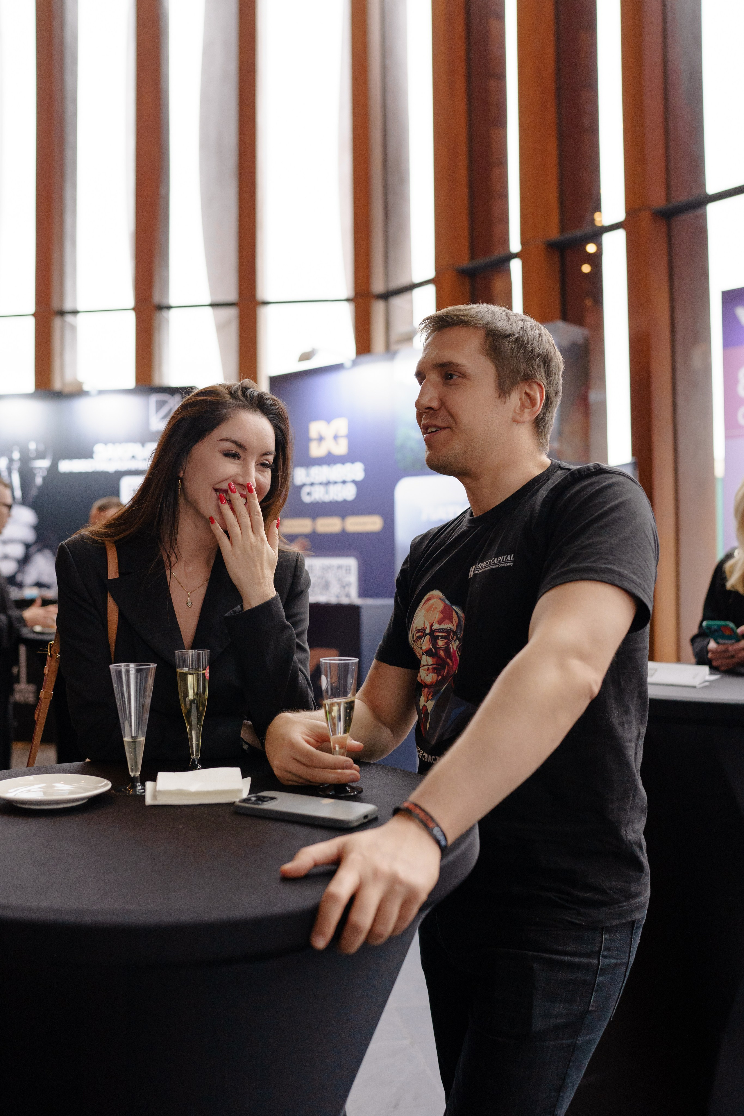 Фотограф репортажный на конференцию/форум в Москве. Репортажный фотограф в Москве Саша Дружинина