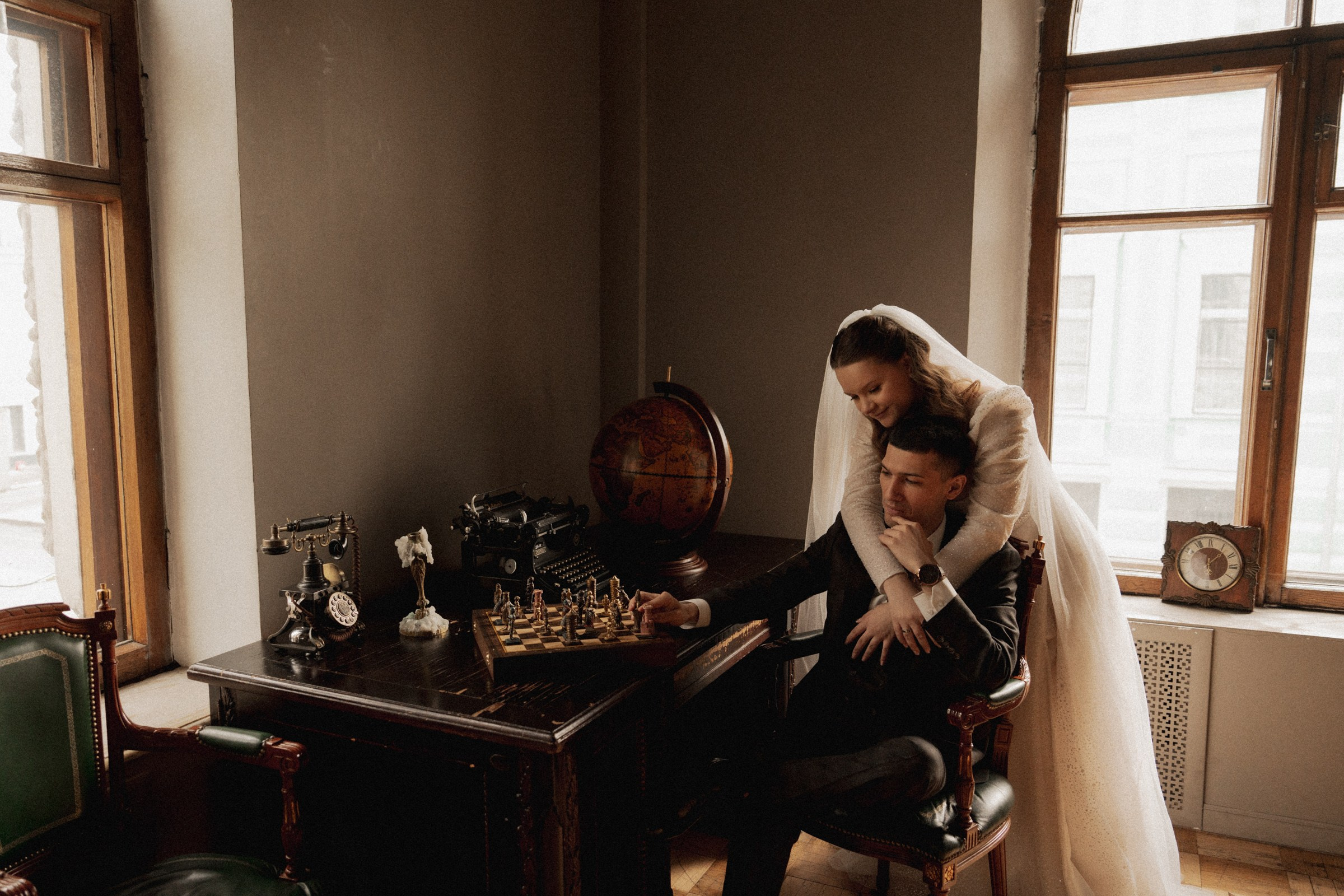 В ♡ К — Книжная история о любви. Свадебный и портретный фотограф в Москве, Светлана Янковая