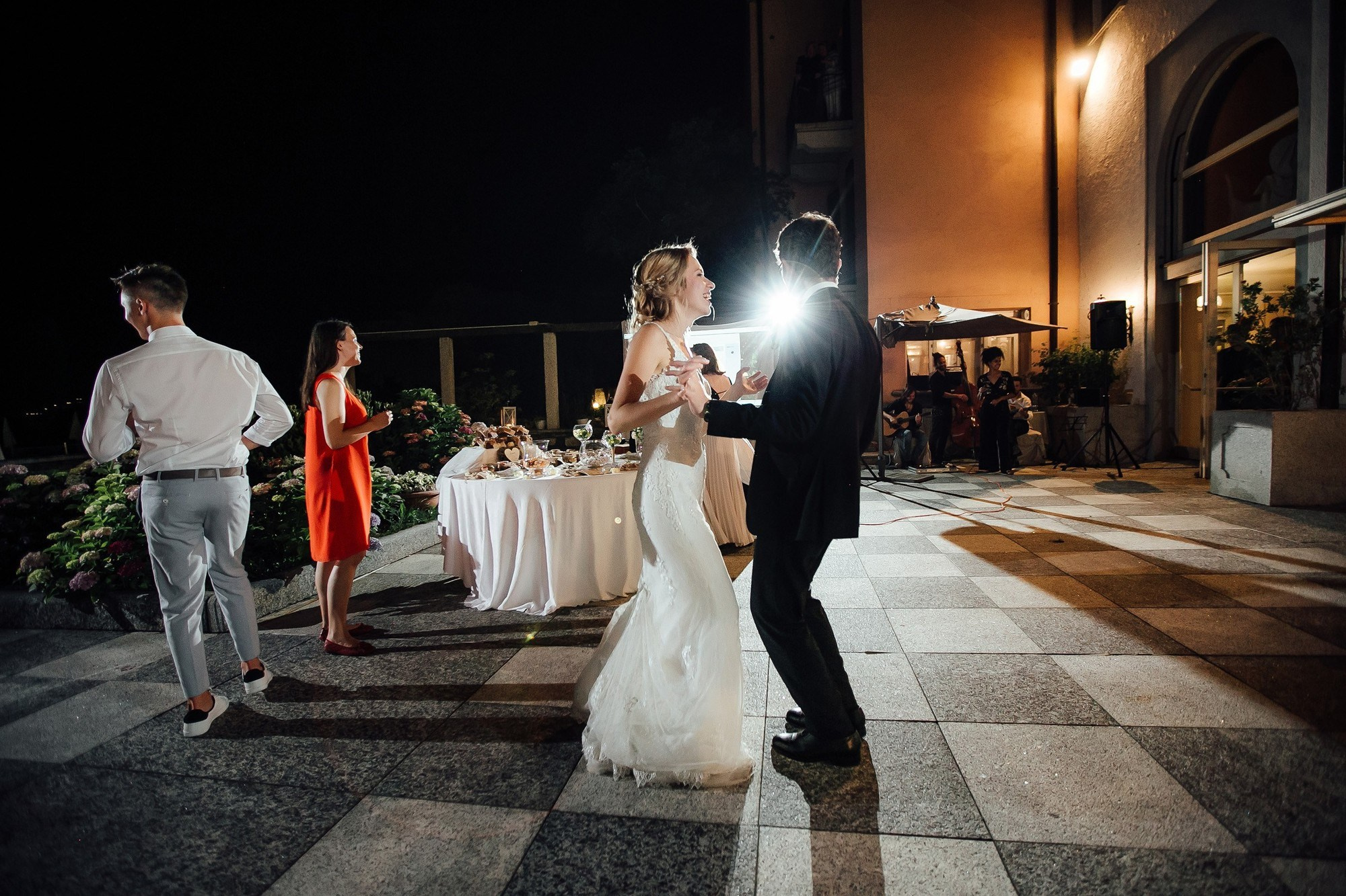 Татьяна и Джованни. Орта. Пьемонт. Любовь Чуляева — свадебный фотограф в Москве и Европе