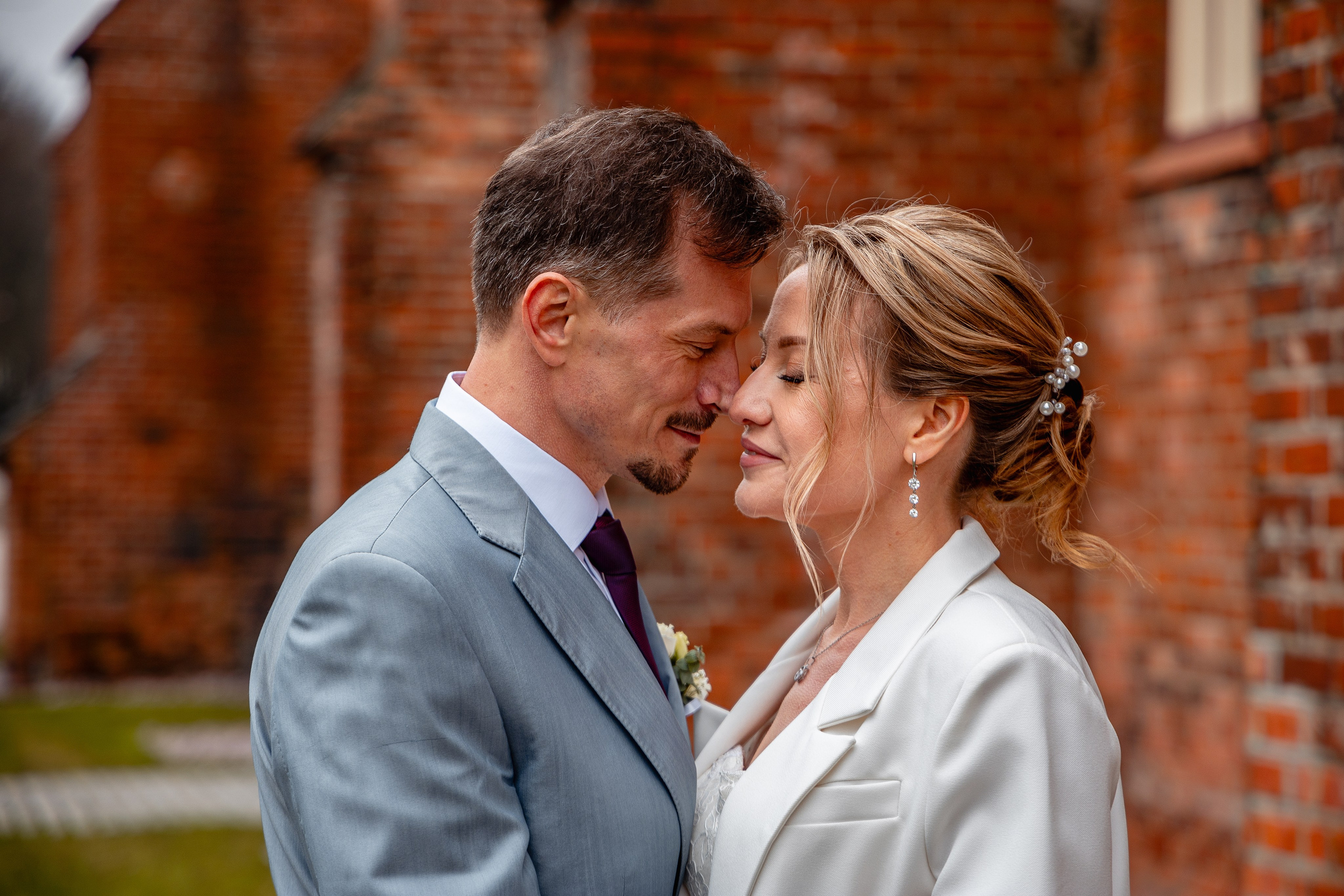 Ирина и Виталий | Остров Канта. Фотограф Елена Медок Калининград