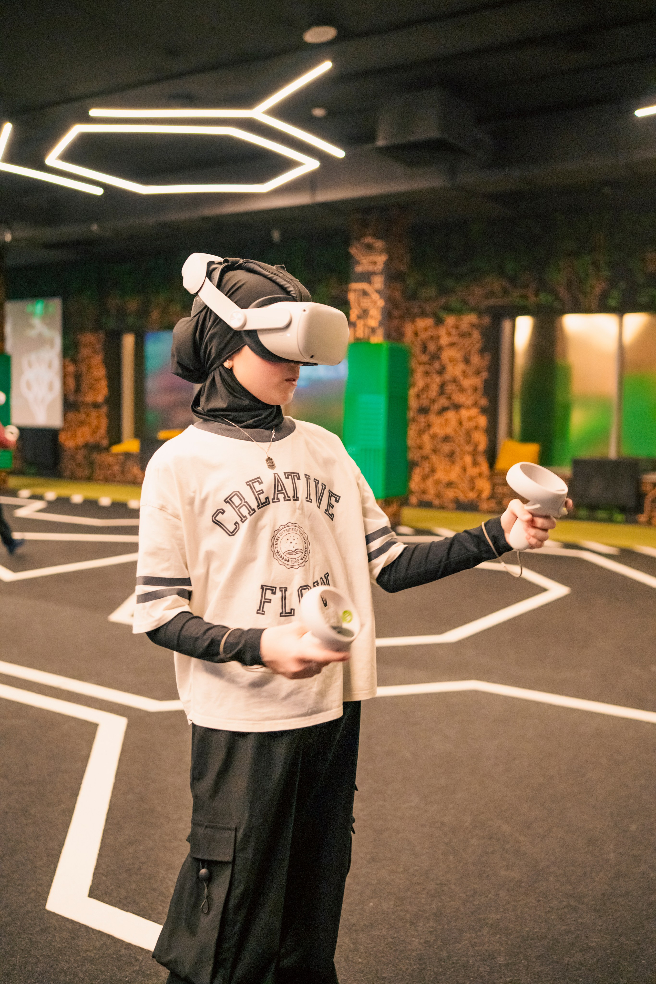 VR (November-December 2024). Felixtones