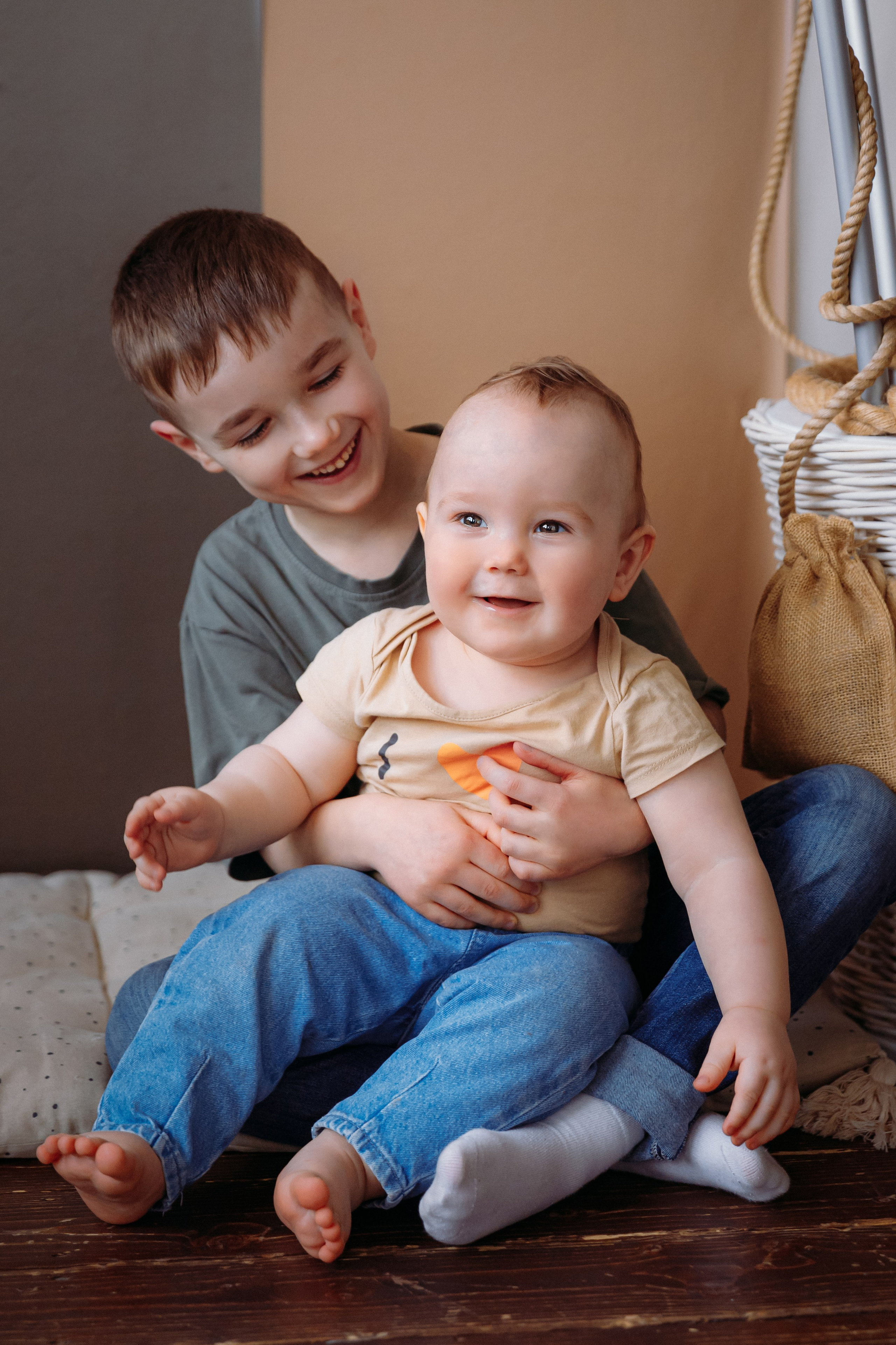 Семейная фотосессия на первый годик. Семейный и детский фотограф в Мурманске Карина Березина