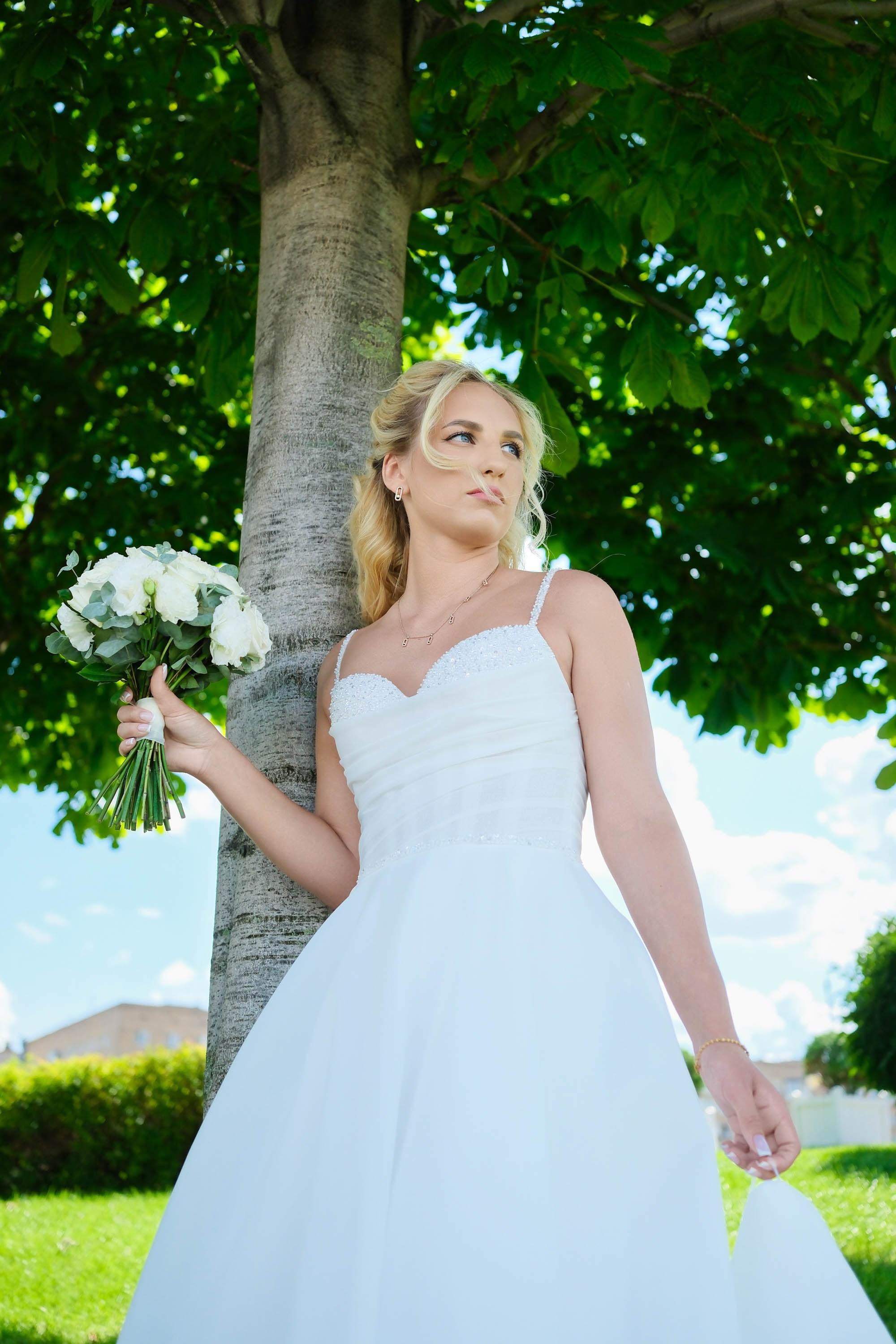 невеста с букетом