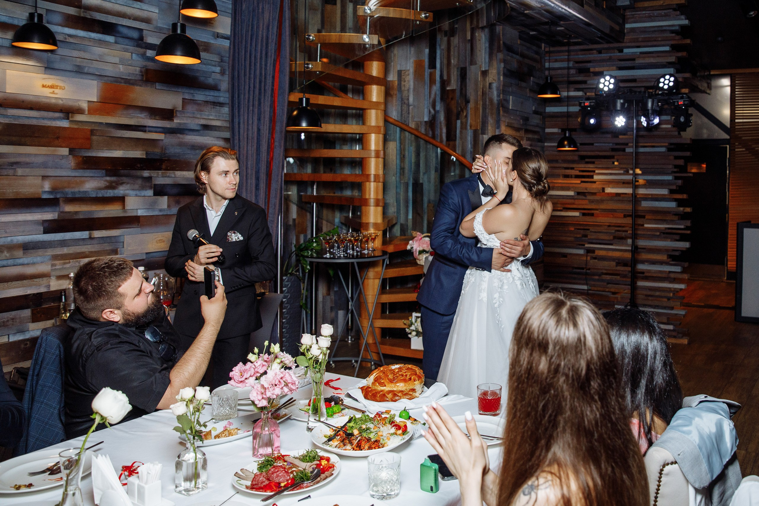 Август в городе. Главная