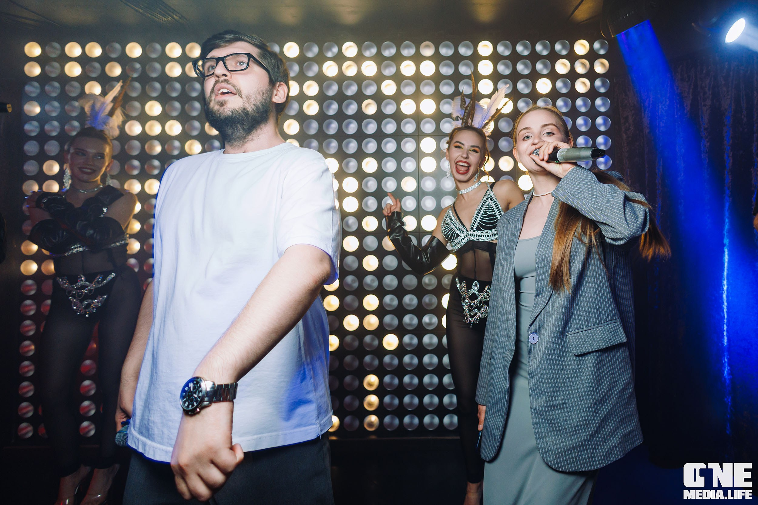 Фоторепортаж из караоке-клуба Эйфория. One Media Life: фоторепортажи, фотоотчеты с мероприятий и заведений