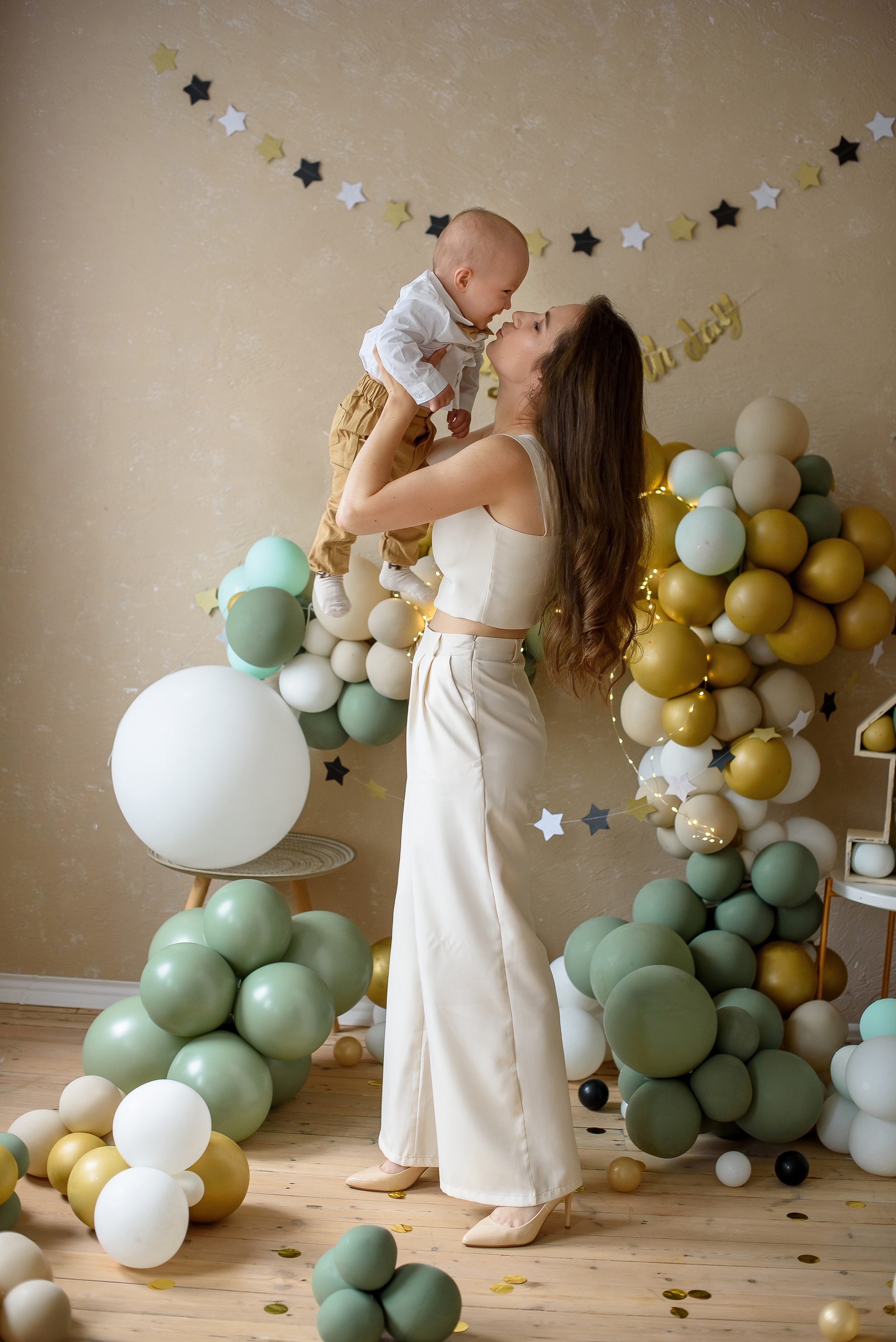 Годовасики)). Фотограф Каменск-Уральский Алена Обвинцева (фото новорожденных, в ожид