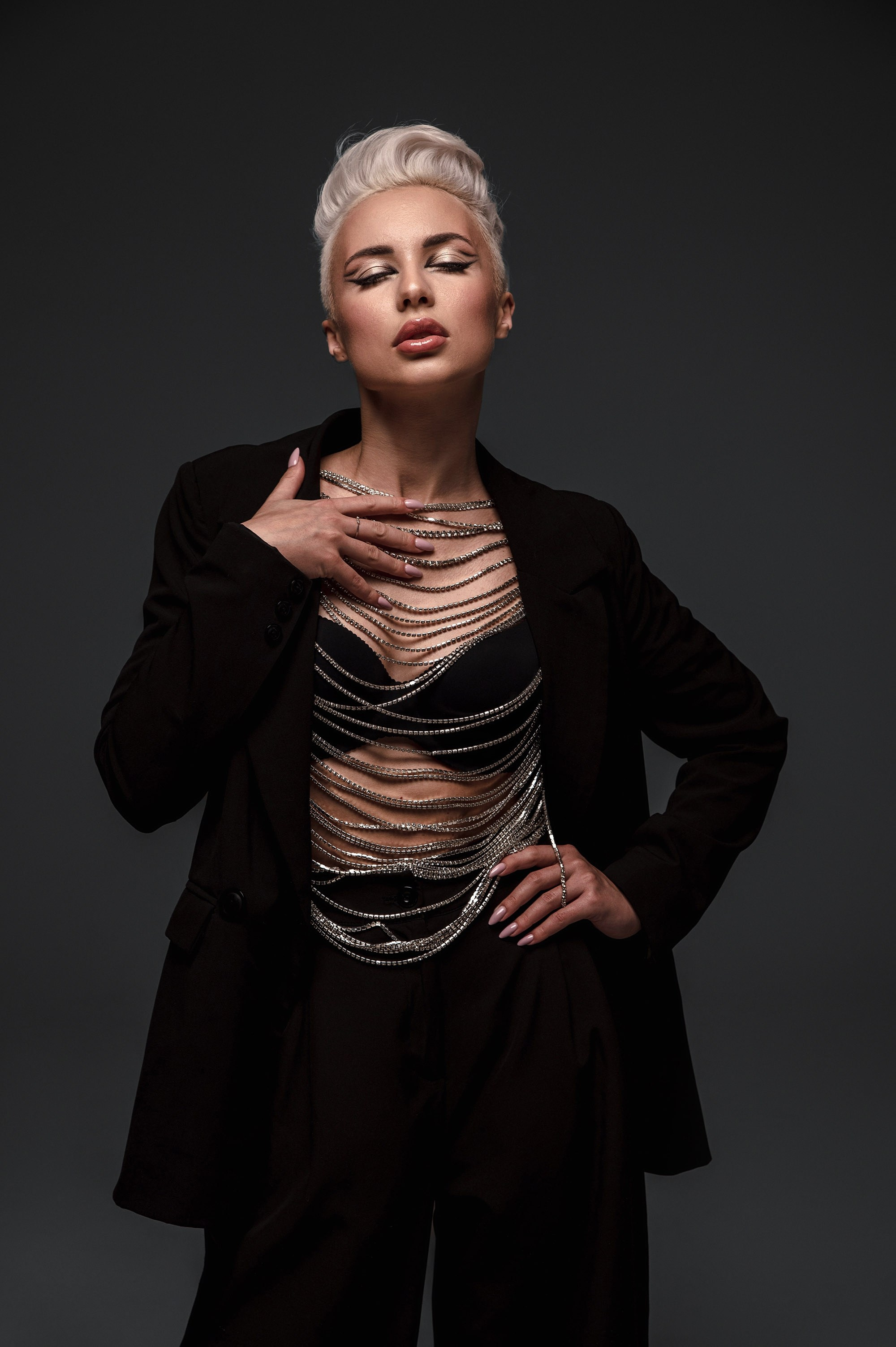 Портретная фотосъёмка в студии Тулы. Предметный и портретный фотограф в Туле. Юлия Даниленко