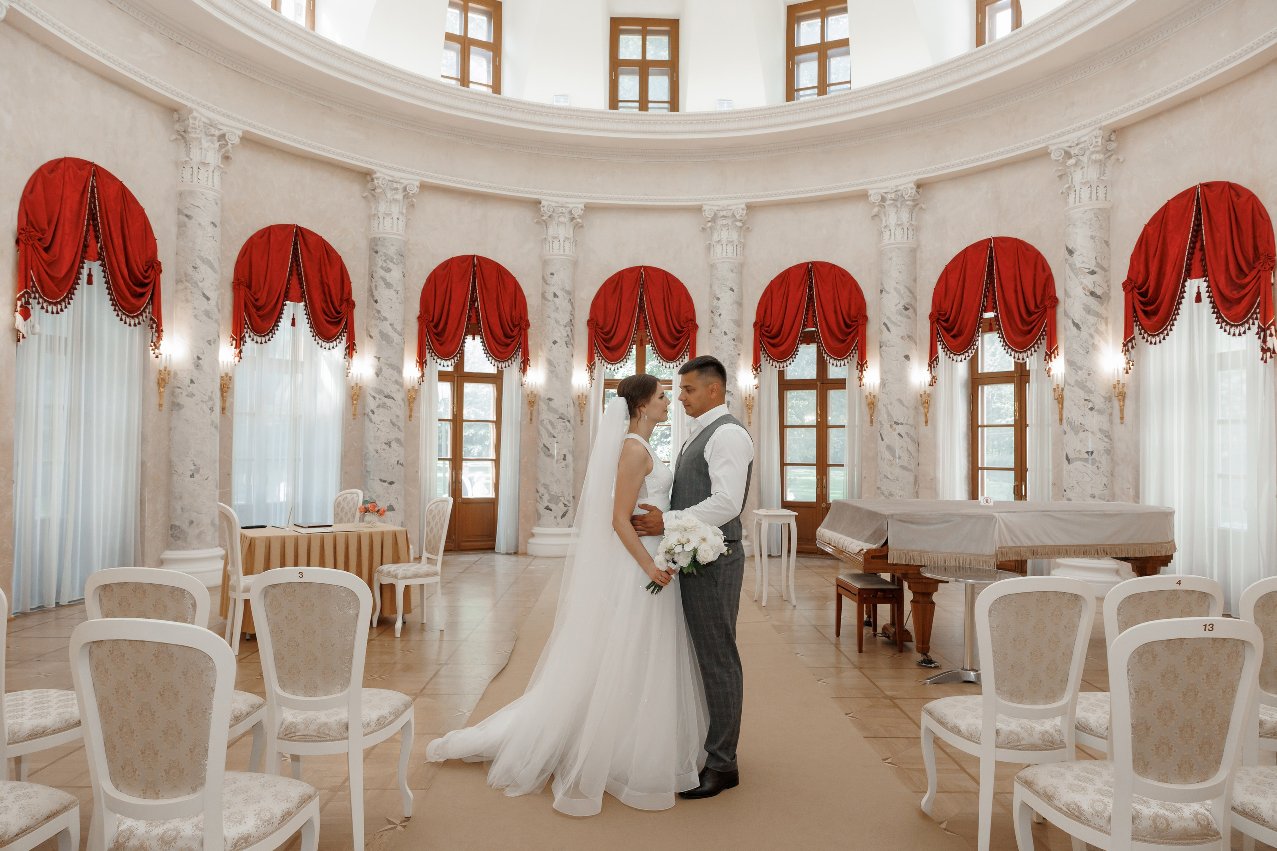 ЗАГС Бутово и Остафьево. Свадебный и репортажный фотограф (Москва, Королев и другие)