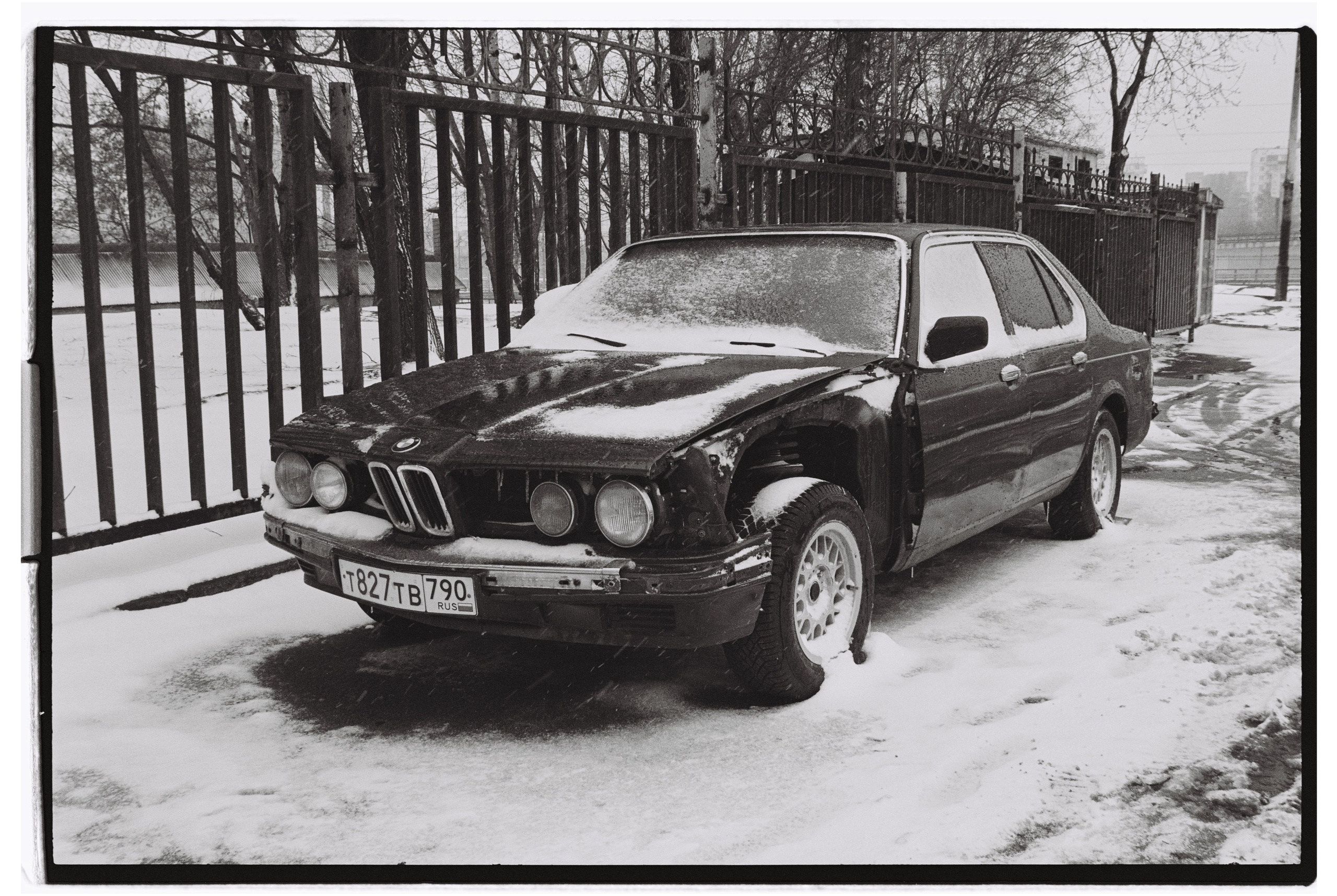 CARS. ANNA — PHOTOGRAPHER