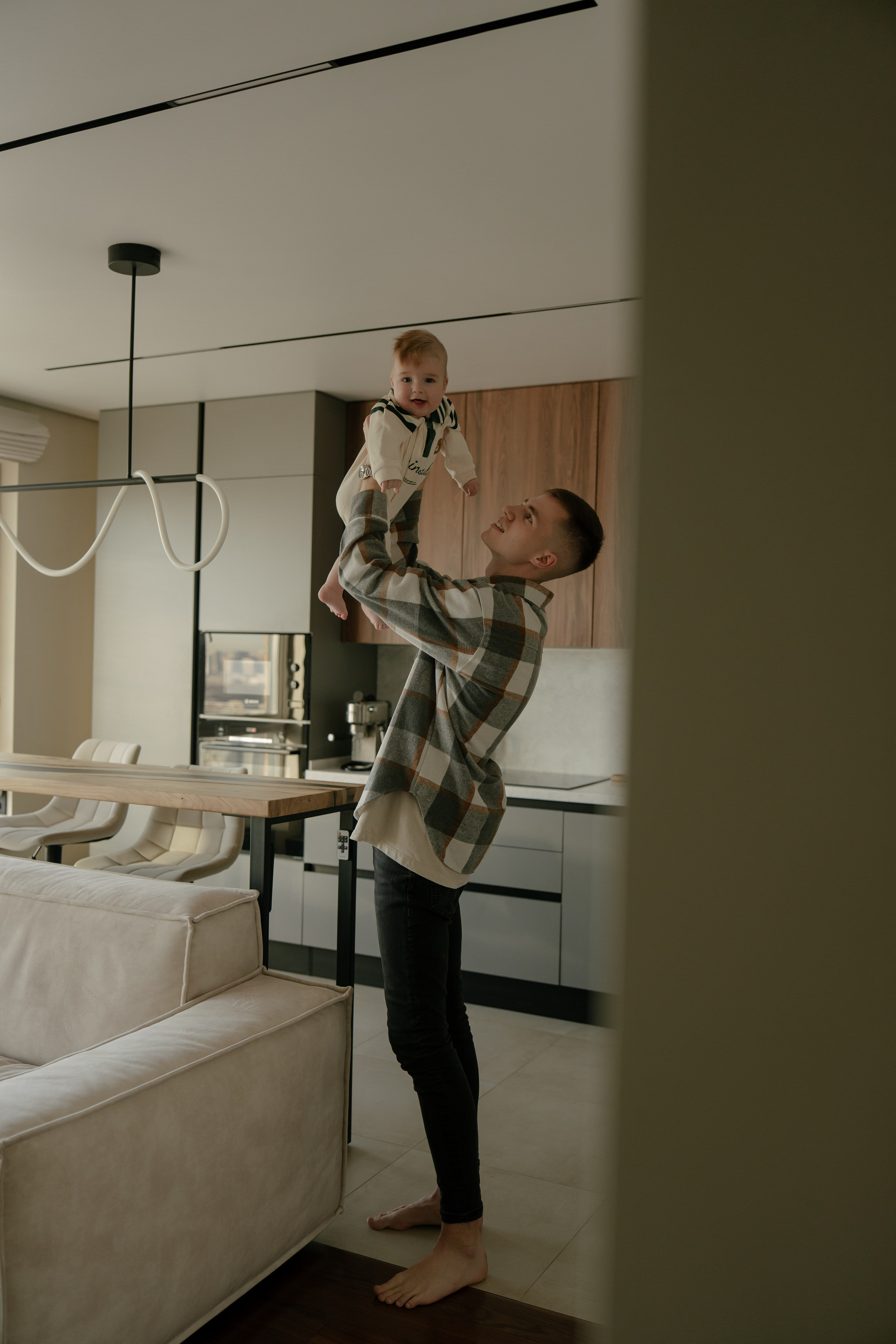 У вас дома. Свадебный и семейный фотограф в Москве и Красногорске — живые кадры | Анастасия Тихонова