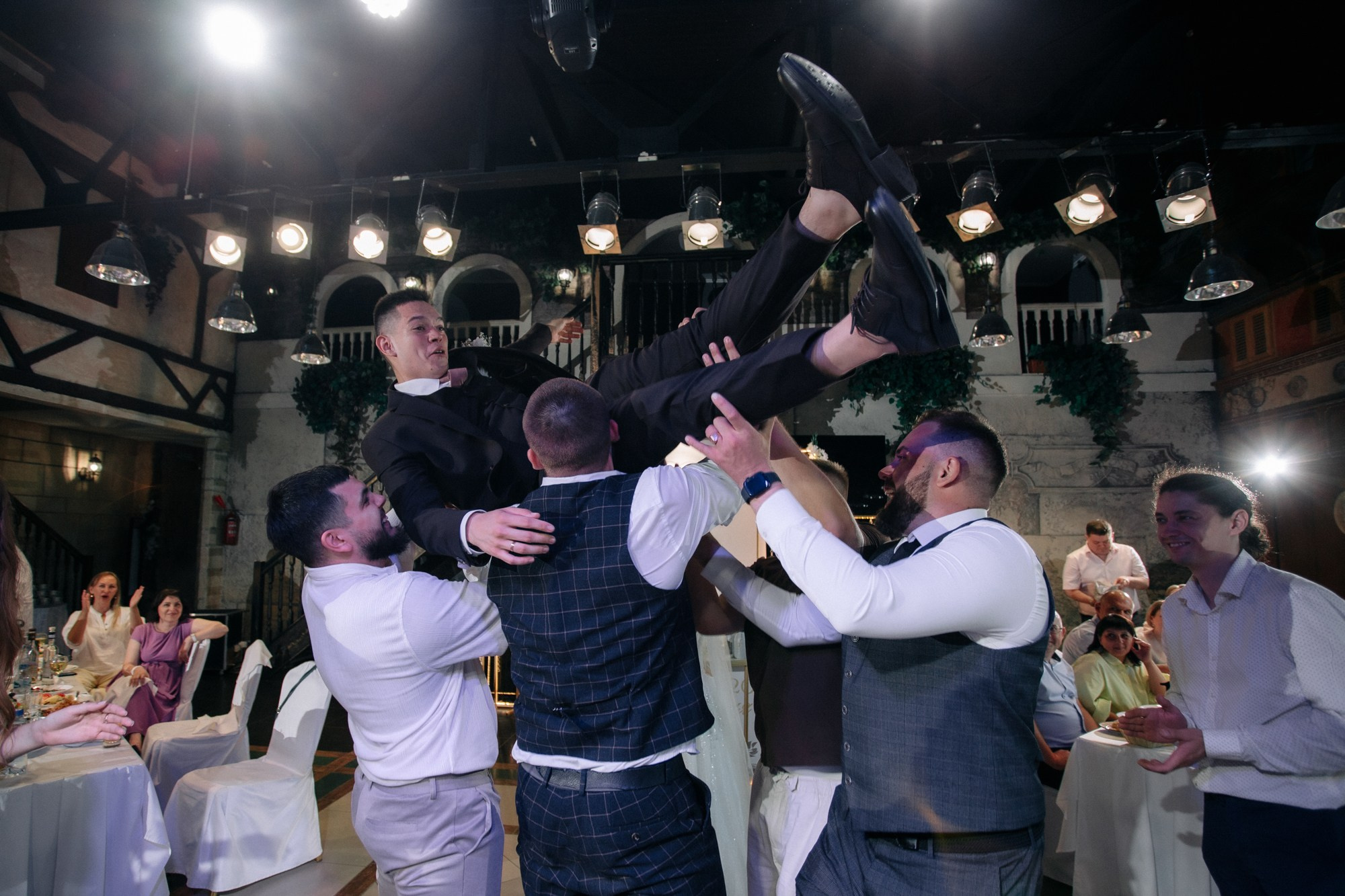 Дмитрий и Вероника. Свадебный и портретный фотограф в Омске Антон Карев