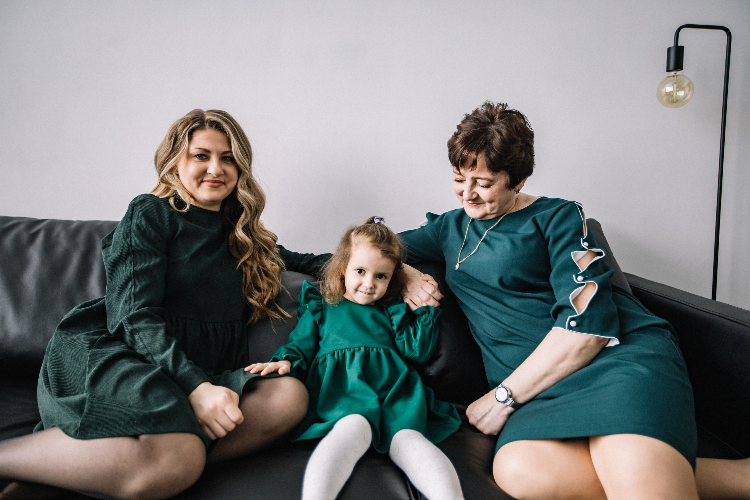 Настя, Маша и Мама. Главная