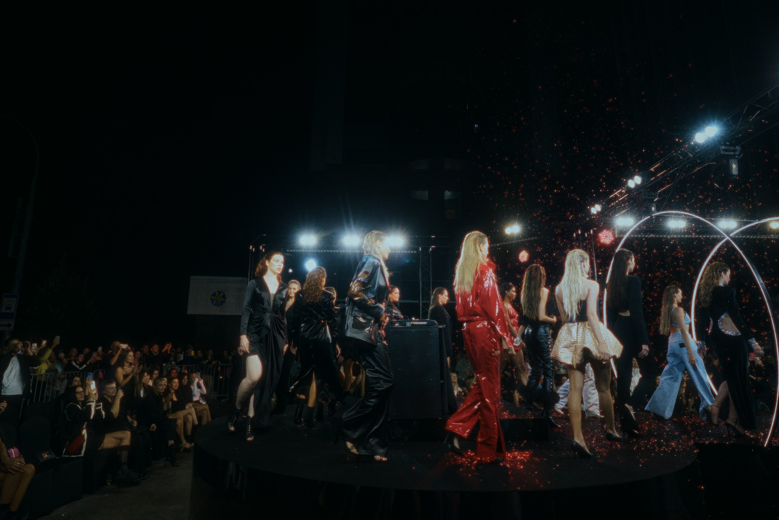 Vomi (backstage). Фотограф Юрин Евгений