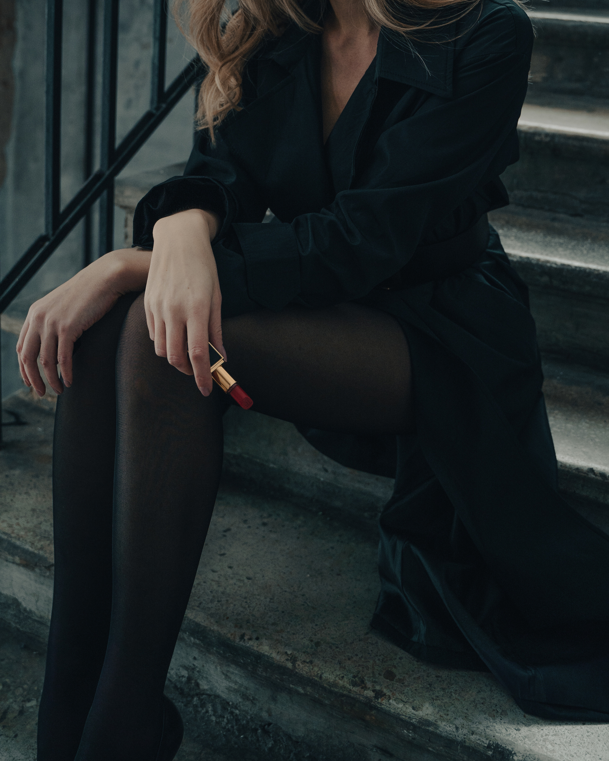 На лестнице. Творческий фотограф взрослых и детей в Москве Анна Блифернец