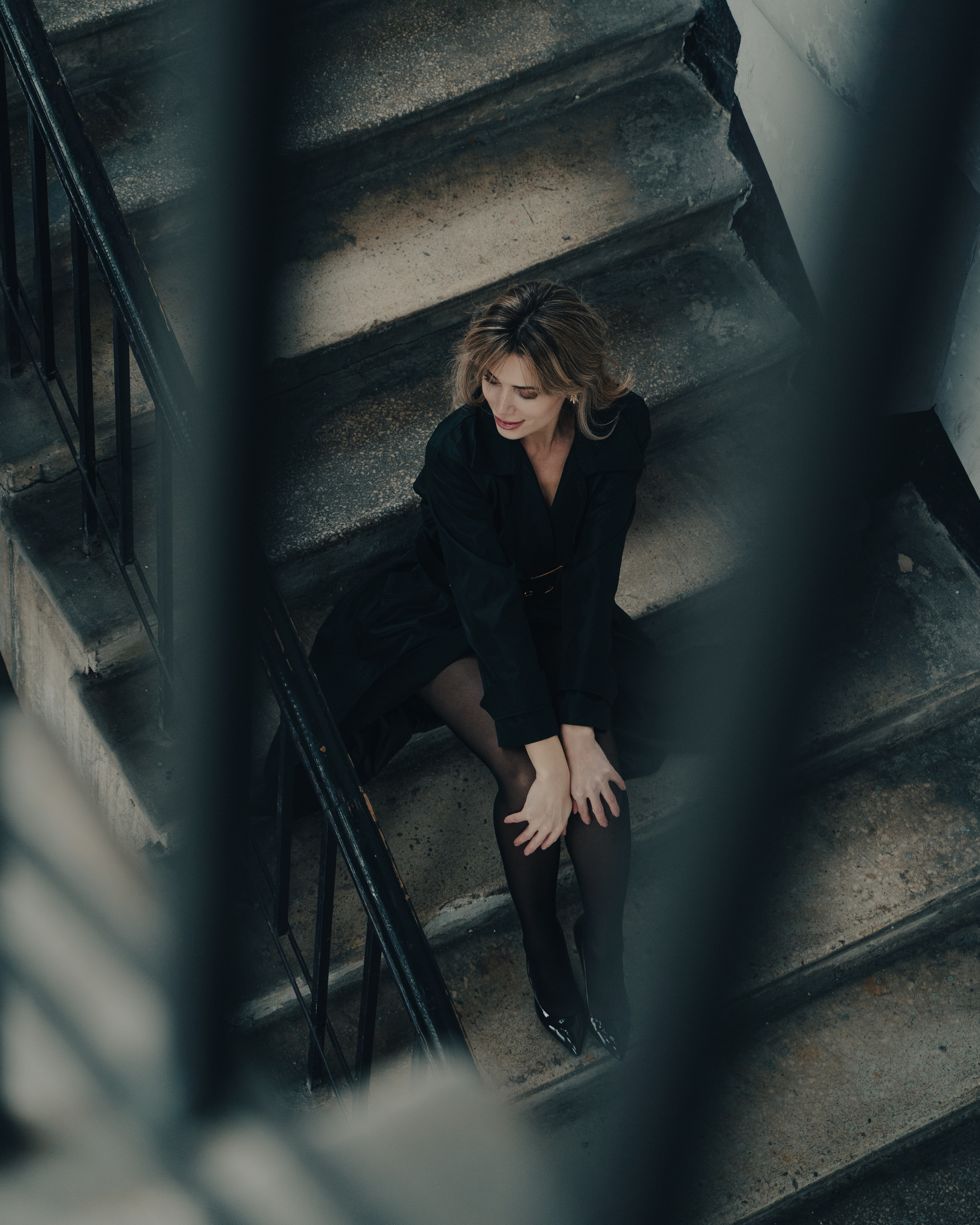 На лестнице. Творческий фотограф взрослых и детей в Москве Анна Блифернец