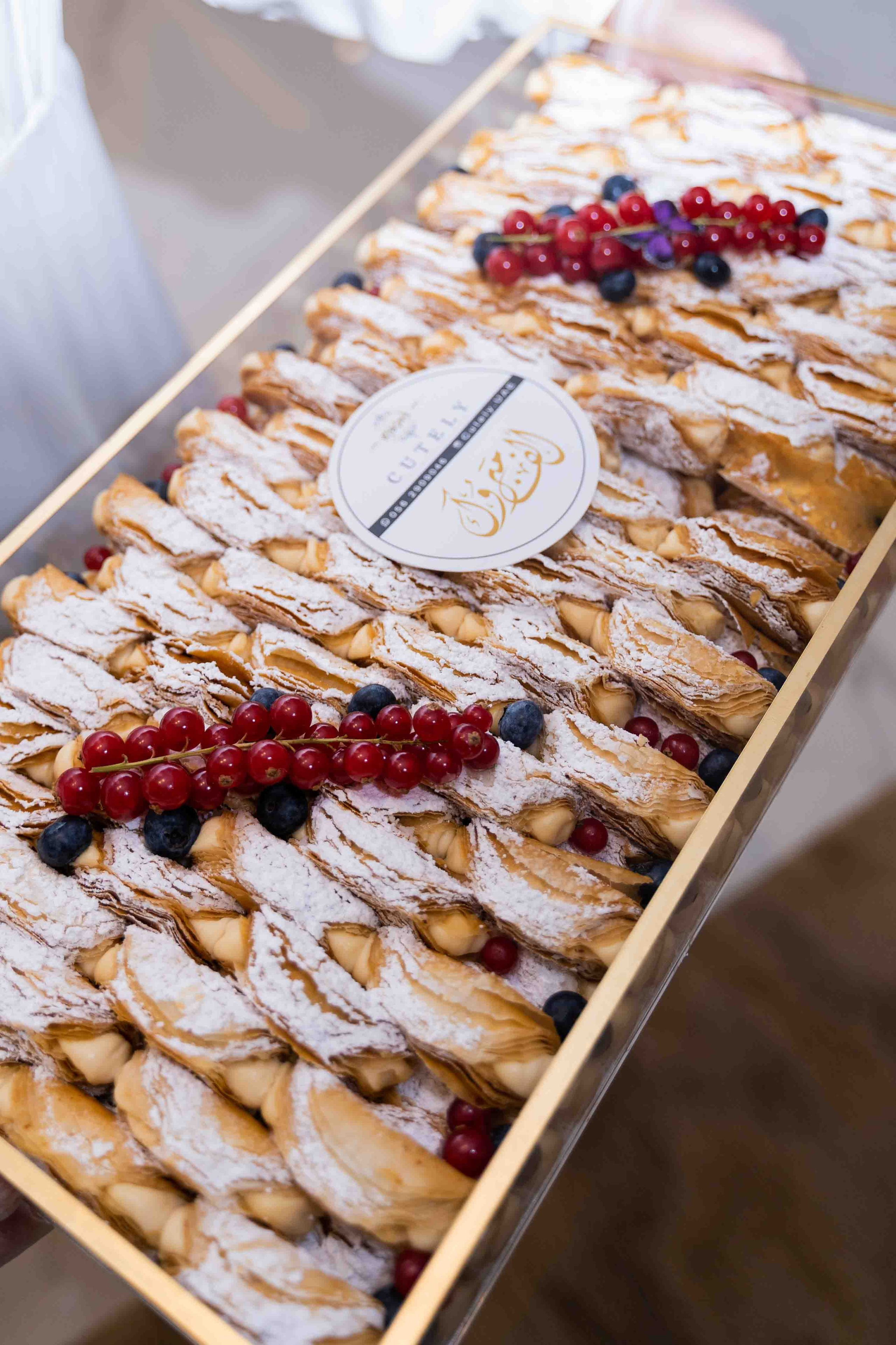 Арабская скромная помолвка дома (приватность на женские лица). Фотограф и видеограф в Москве и Абу Даби Мария Кулагина
