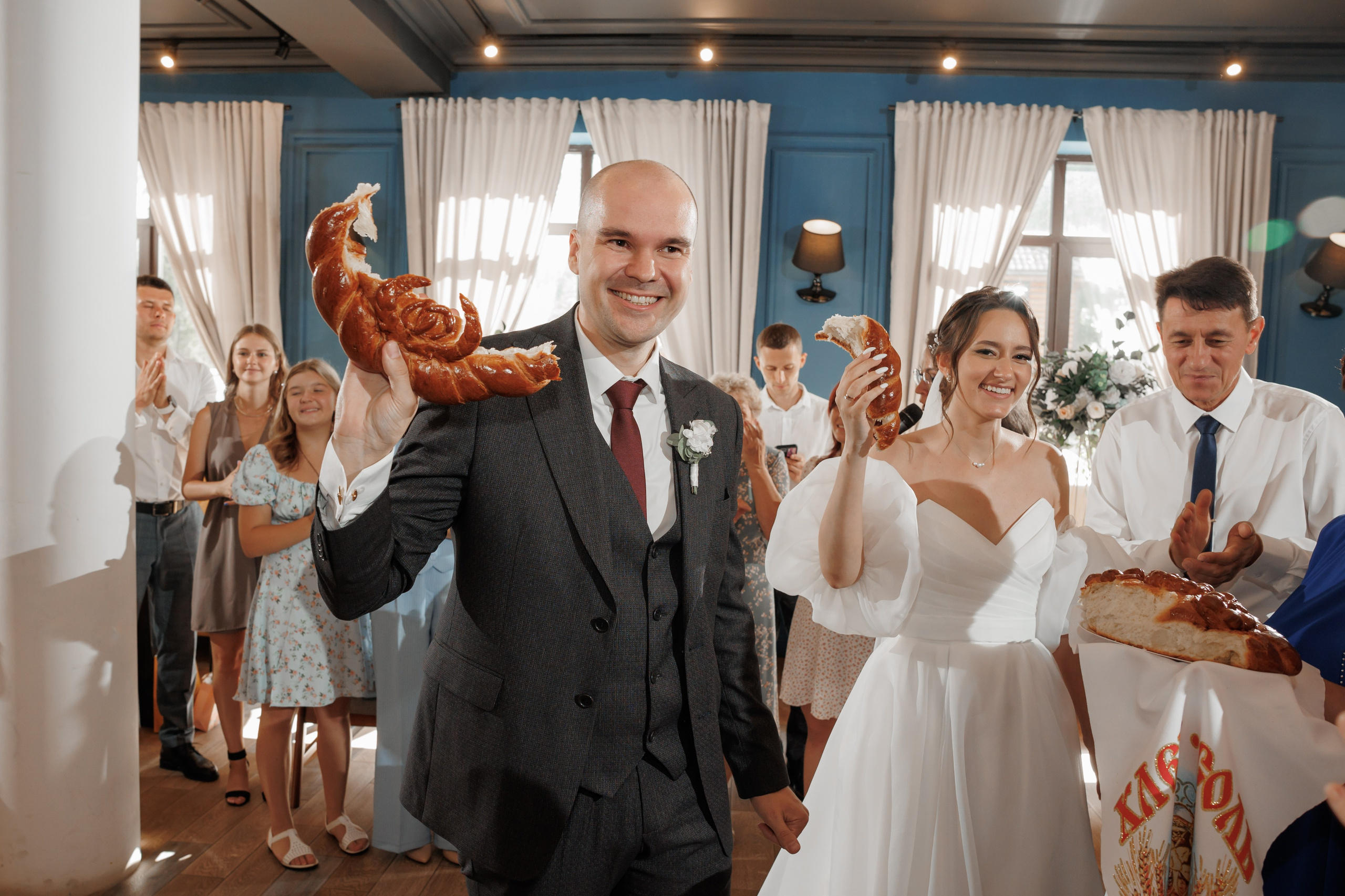 Полина и Дмитрий, загородный клуб «Барин», ЗАГС в г. Пушкино. Свадебный и репортажный фотограф (Москва, Королев и другие)