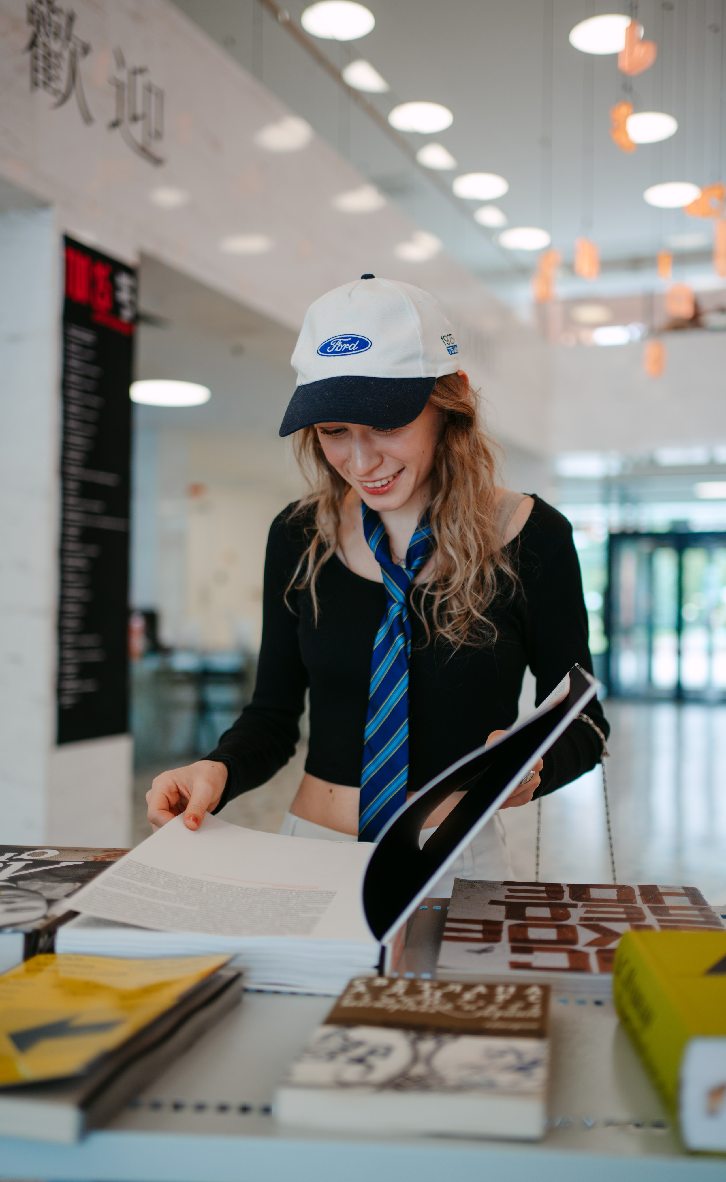 Смена. Летний книжный фестиваль / 2024. Саша Копылов, фотограф в Казани