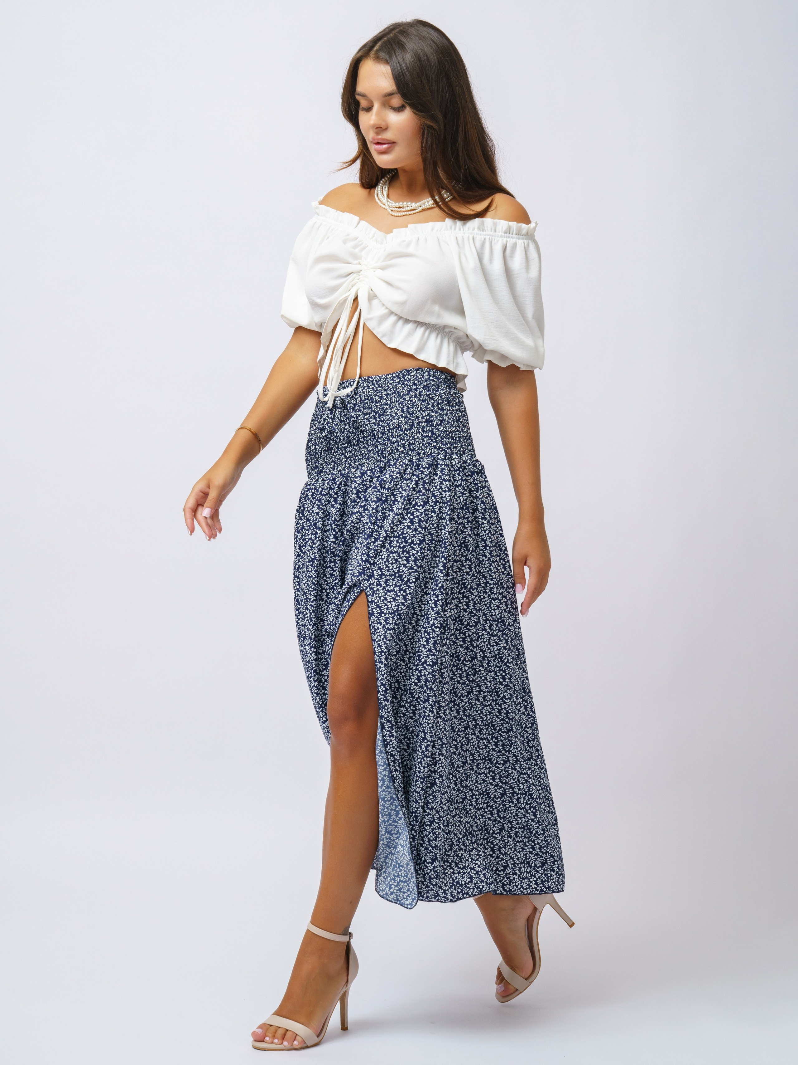 Юбки, модель Юлия. KED Production — продакшн из СПб. Создаём фото, видео и контент, который помогает брендам и селлерам продавать больше