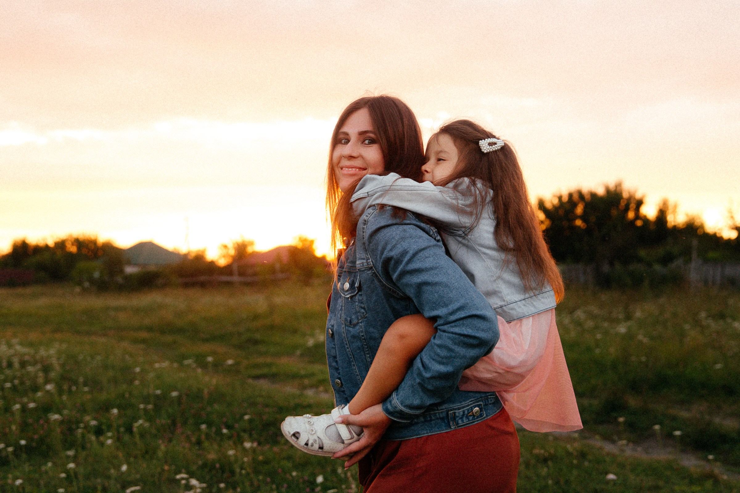 Юля и Софа. Фотограф Любовь Щербинина