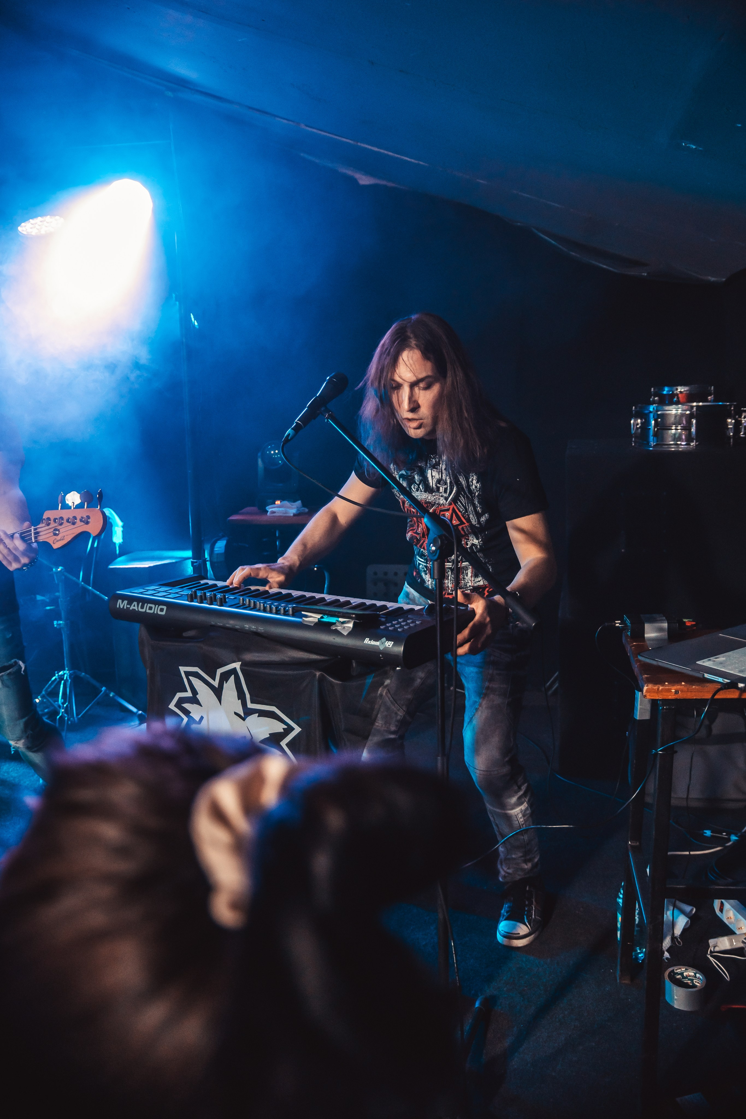 Потомучто. Красноярск, 28.02.2025, бар 64/6. Фотограф Регина Крикунова г. Красноярск