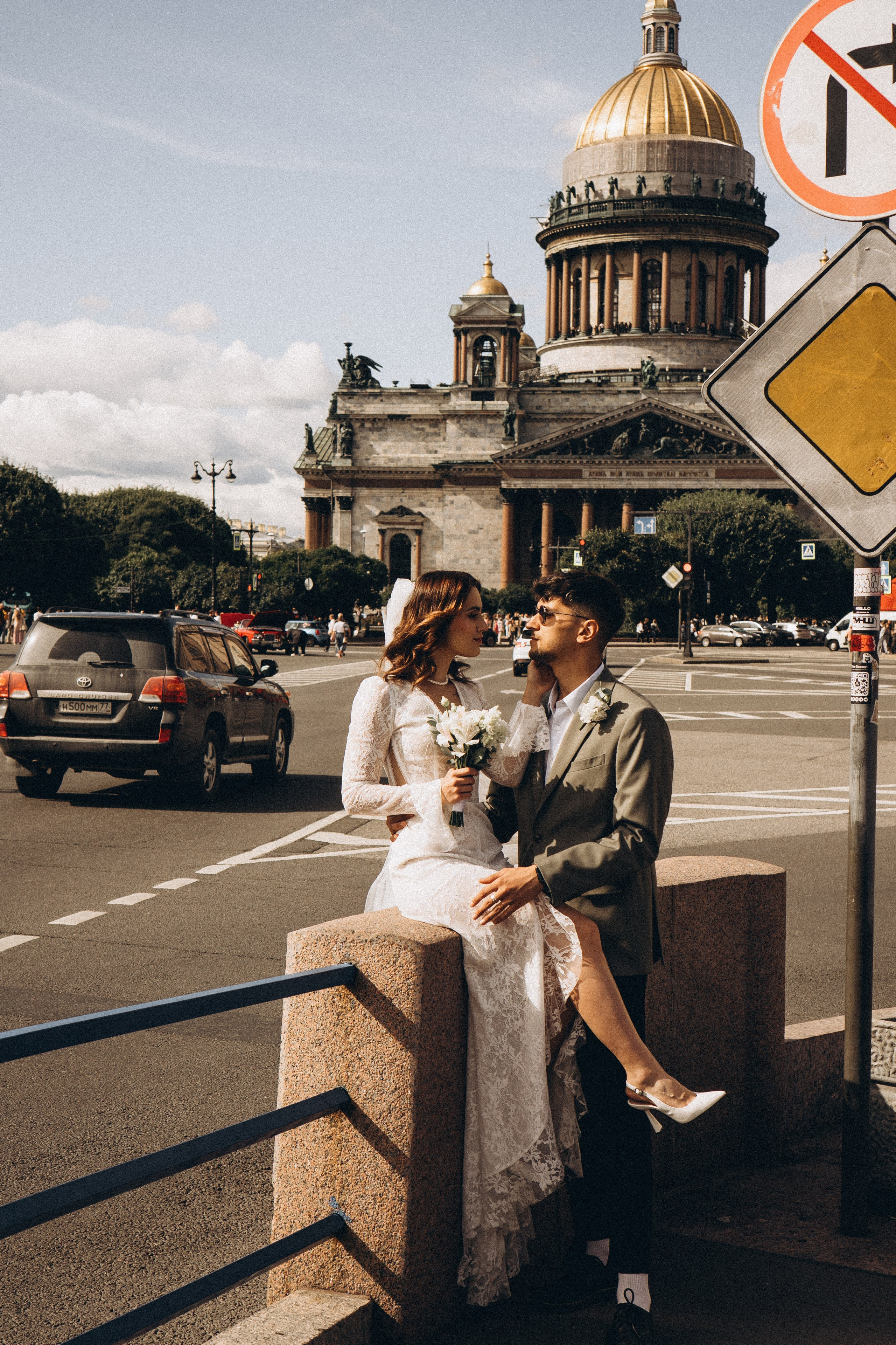 СВАДЕБНАЯ ПРОГУЛКА ВОЗЕ ИСАИКЕВСКОГО СОБОРА АСТОРИИ И ЗАКОНОДАЛЕТНОГО СОБРАНИЯ. Профессиональный фотограф, Санкт-Петербург — Виктория Богомолова