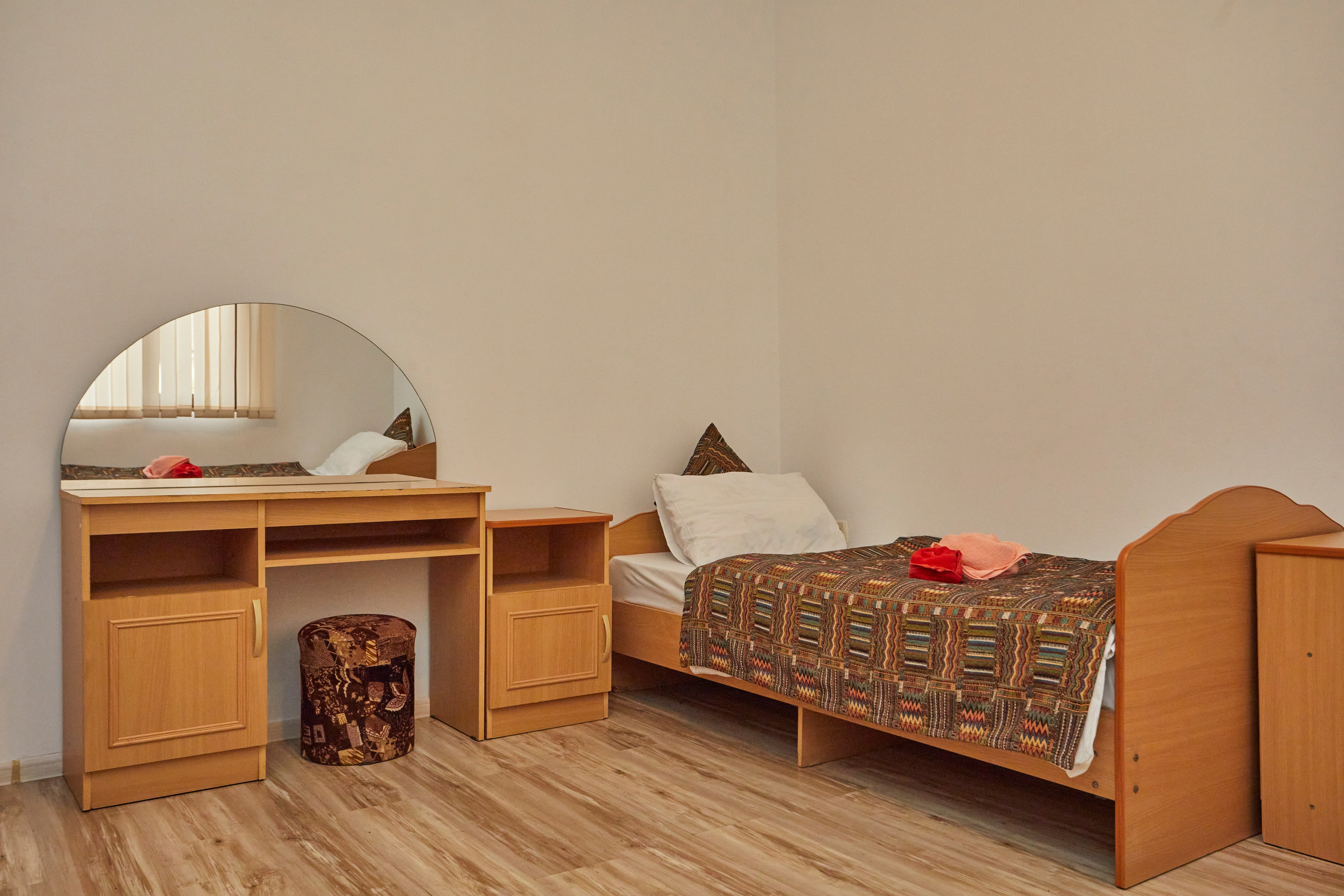 фотосъемка интерьеров гостиницпрофессиональный фотограф отелейпродающие фото для яндекса островок Островок, Суточно.ру, Твил, Отелло, Яндекс.Путешествия, Travelata , Hotellook фотограф для отеляинтерьерная съемка номеровфотосъемка апартаментоврекламное фото гостиниц