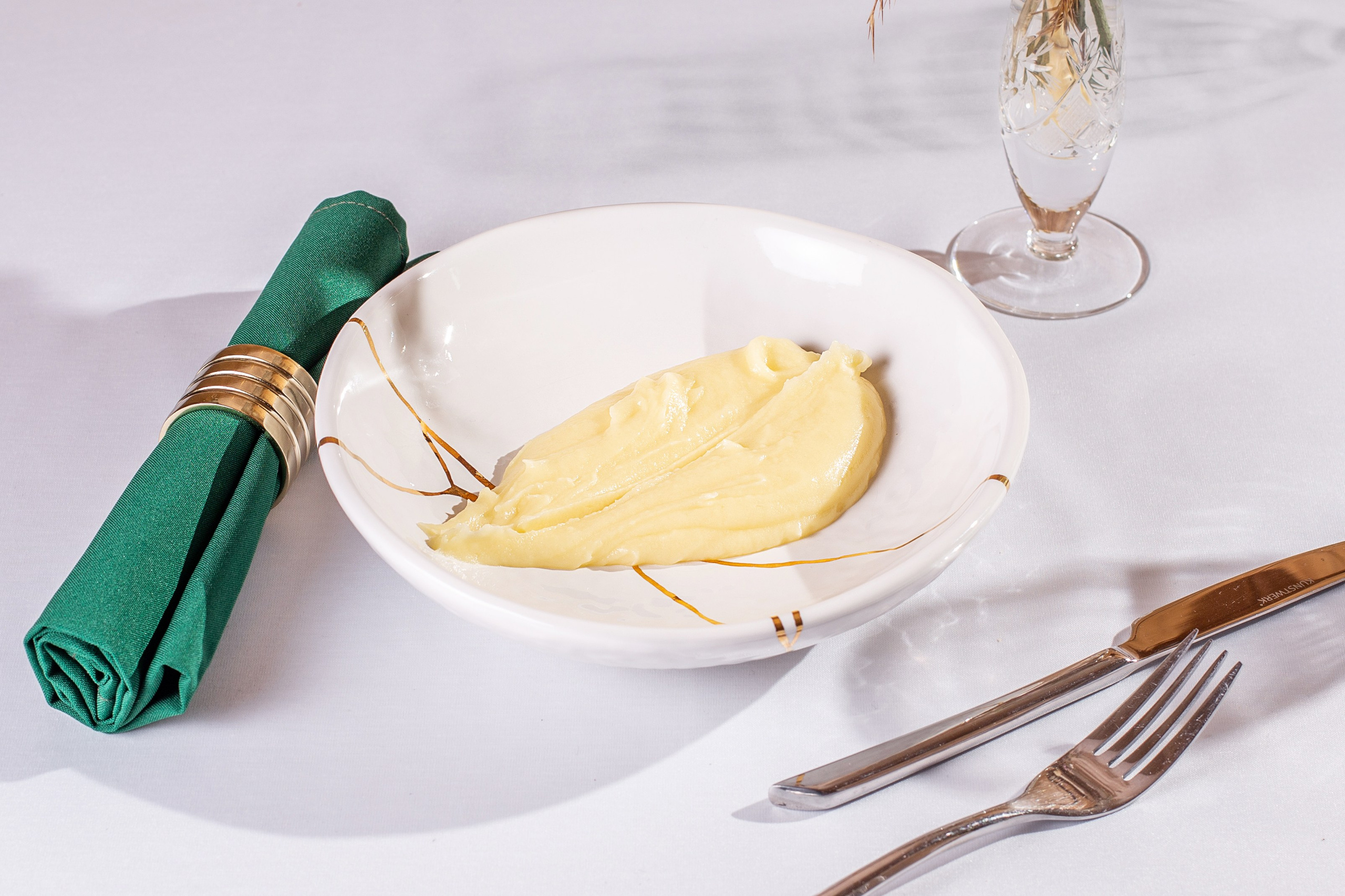 Тени бокалов. Солнечный день. Дмитрий Акимов фотограф в Санкт-Петербург