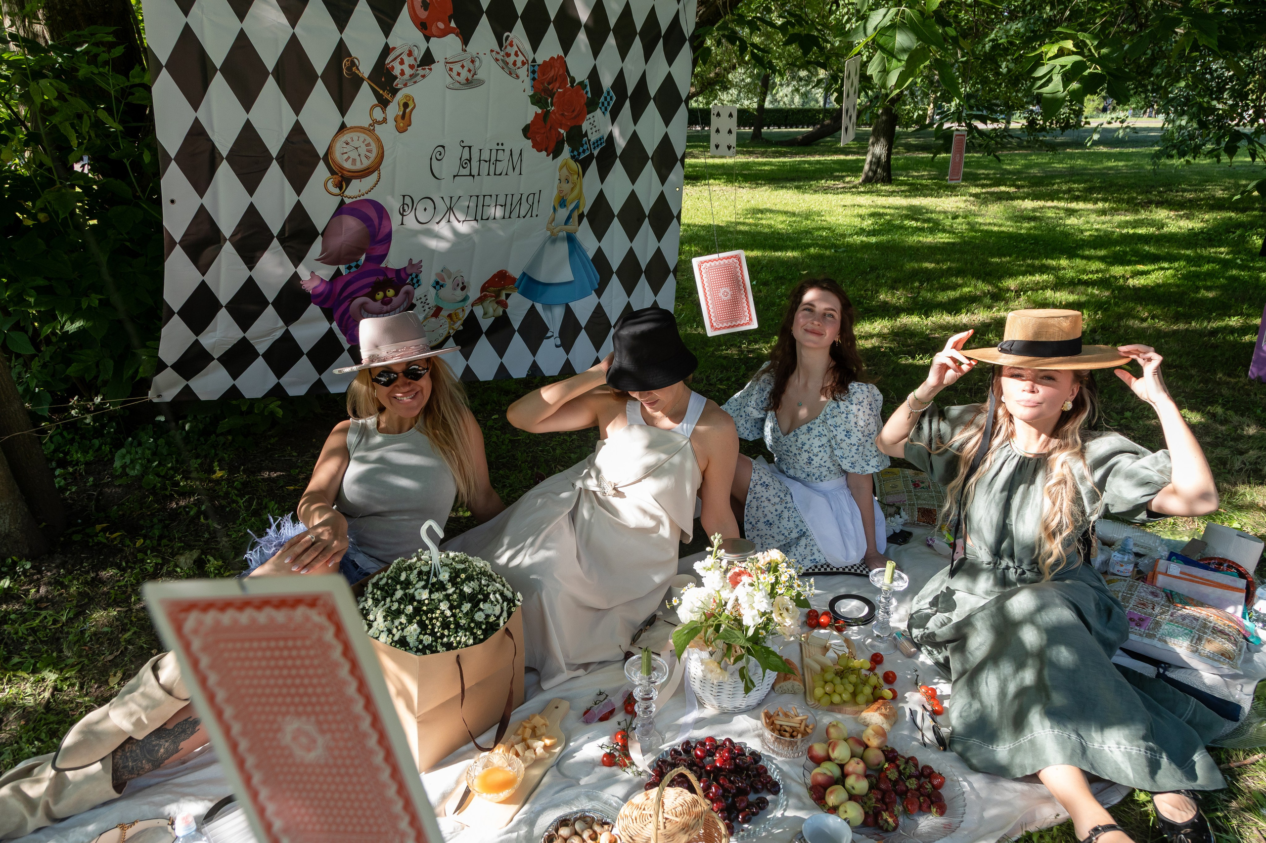 WONDERLAND. Главная