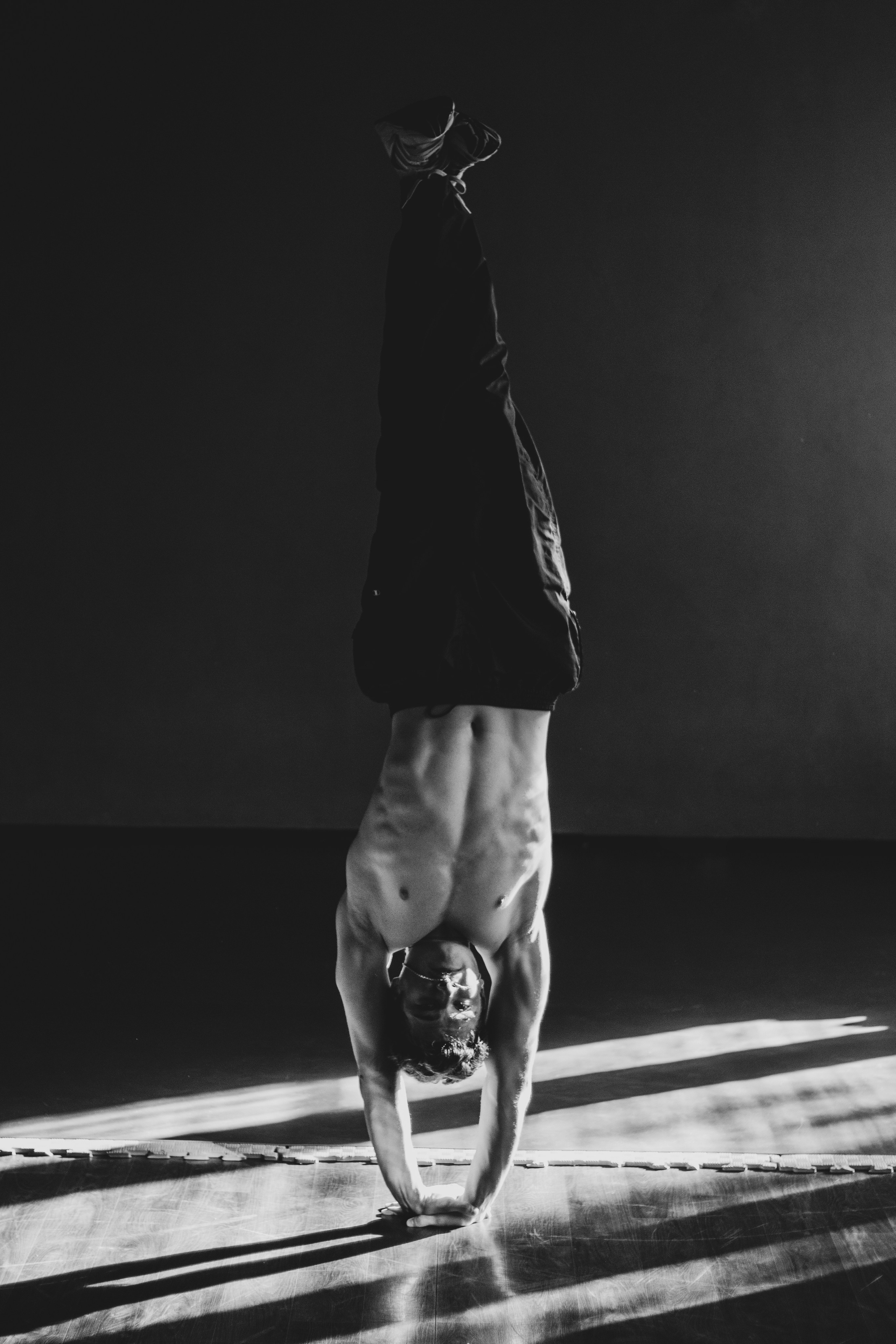 Портретная съемка — Михаил. Портретный фотограф в Орле. Готовые фото за 3 дня! Помощь в позировании. Советы по организации