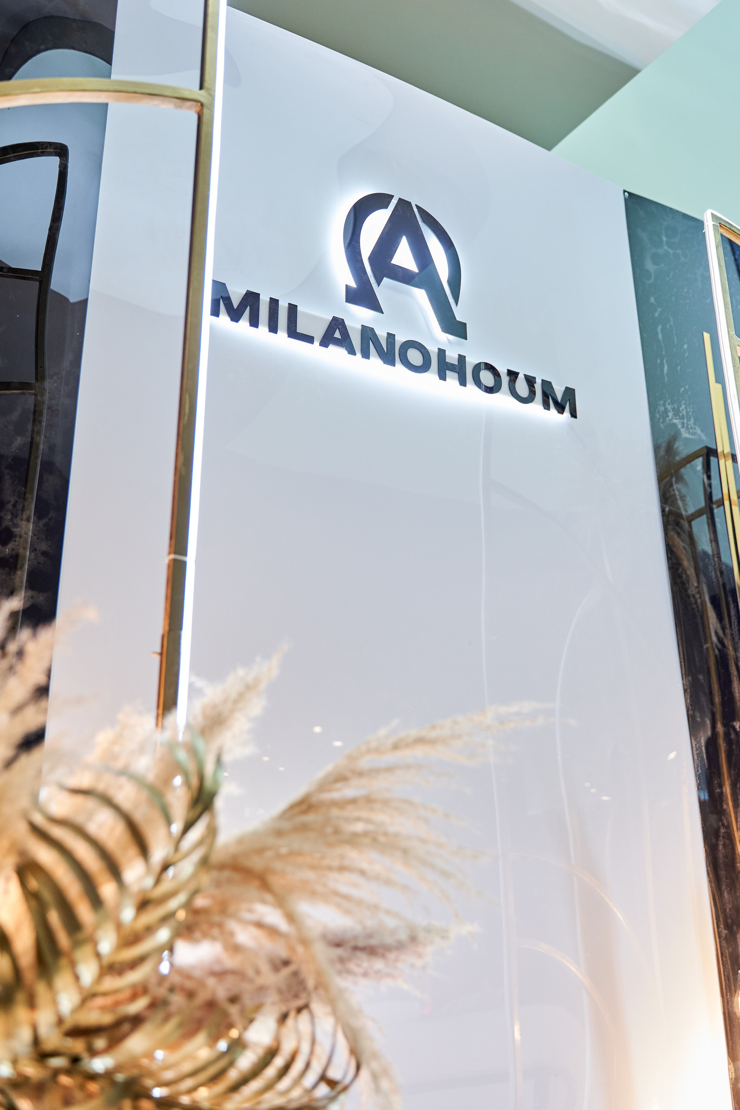 Выставка мебели MilanaHome. Фото и видео съемка в Сочи Адлере Красной поляне